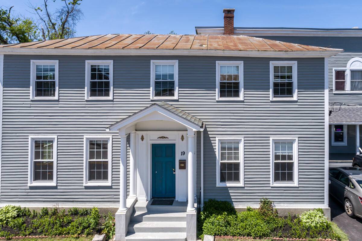 Brunswick, ME 04011,19 Mason ST