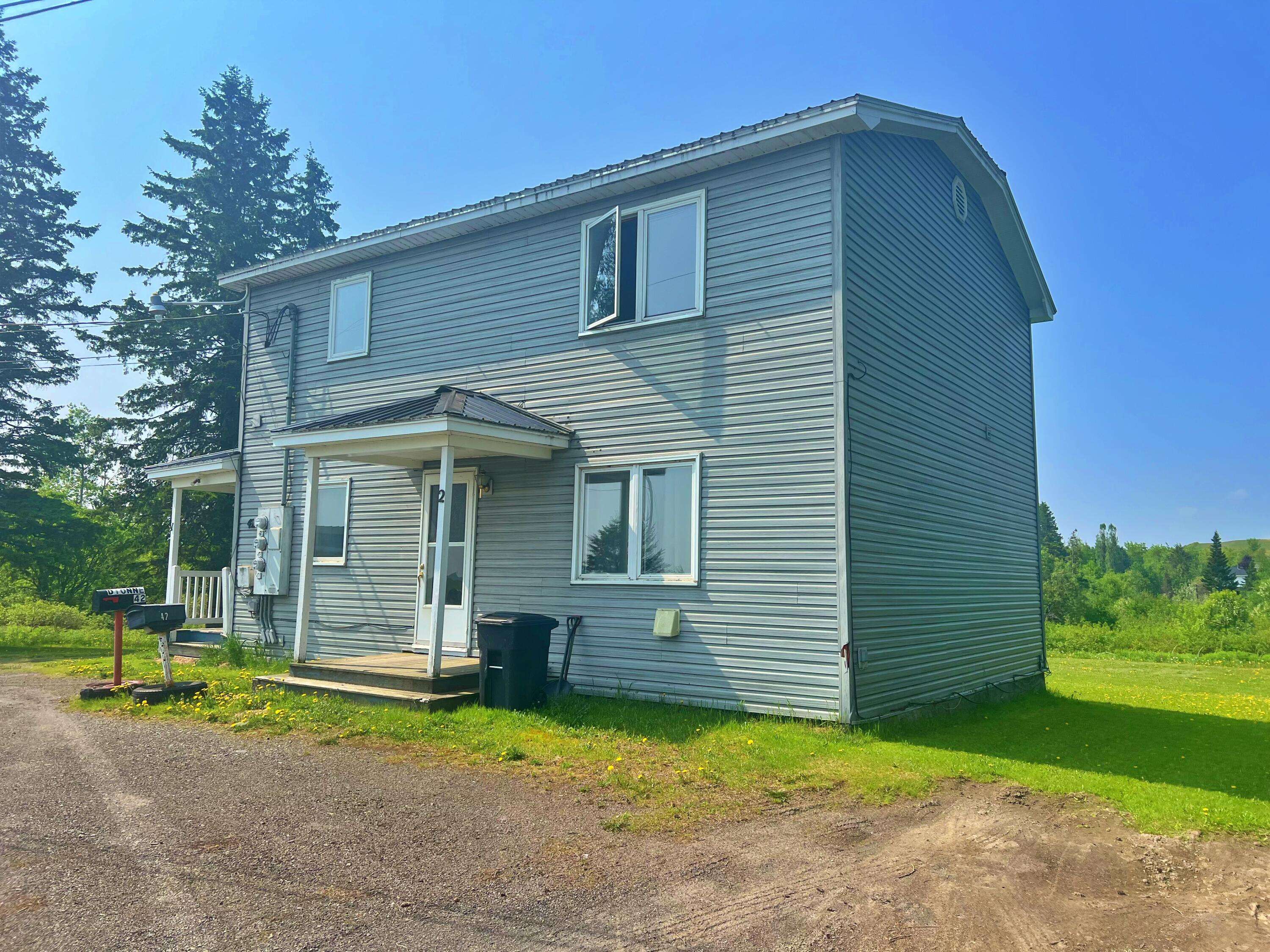 Saint Agatha, ME 04772,42 Brook RD