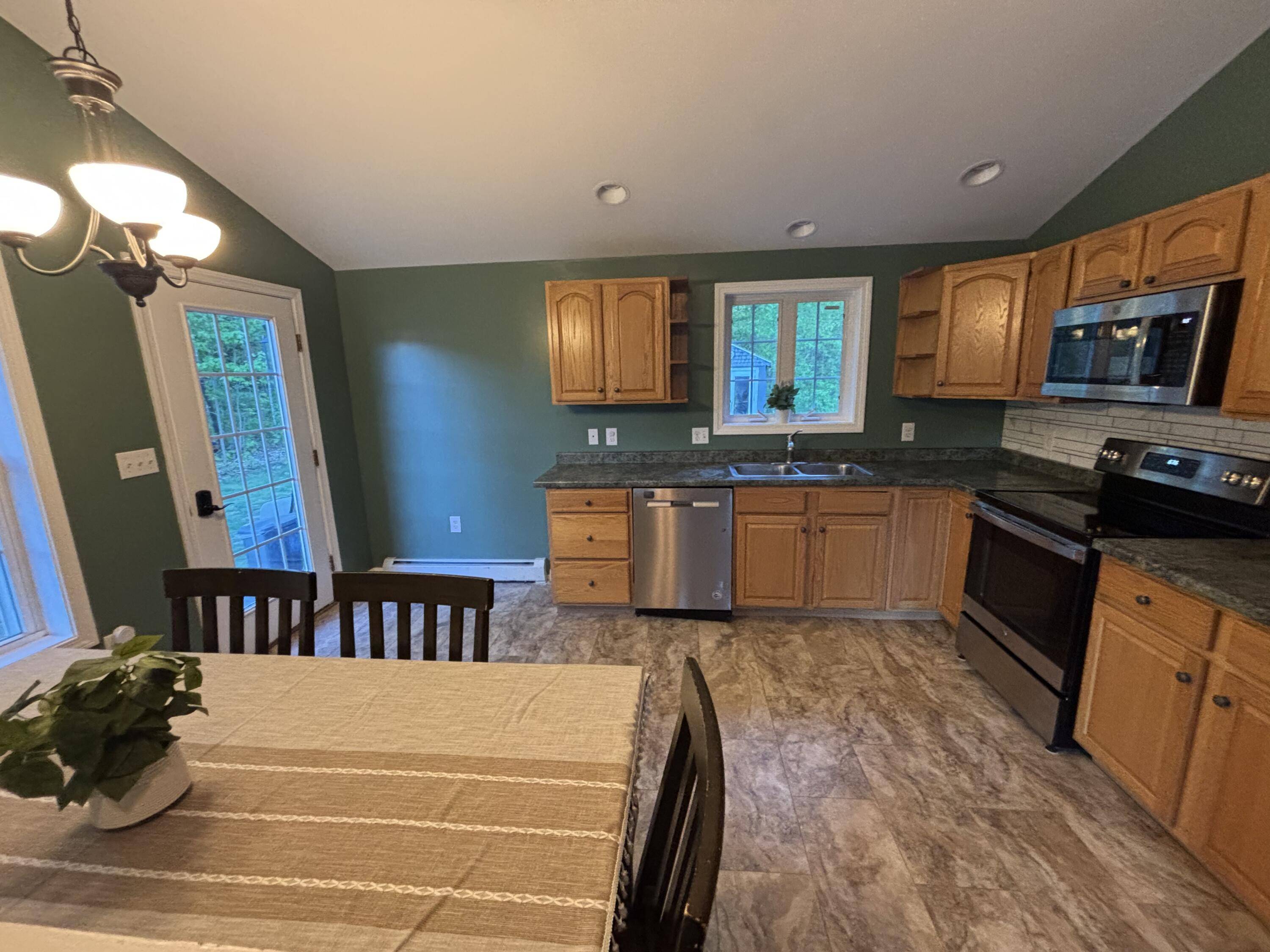 Acton, ME 04001,69 Frasier LN