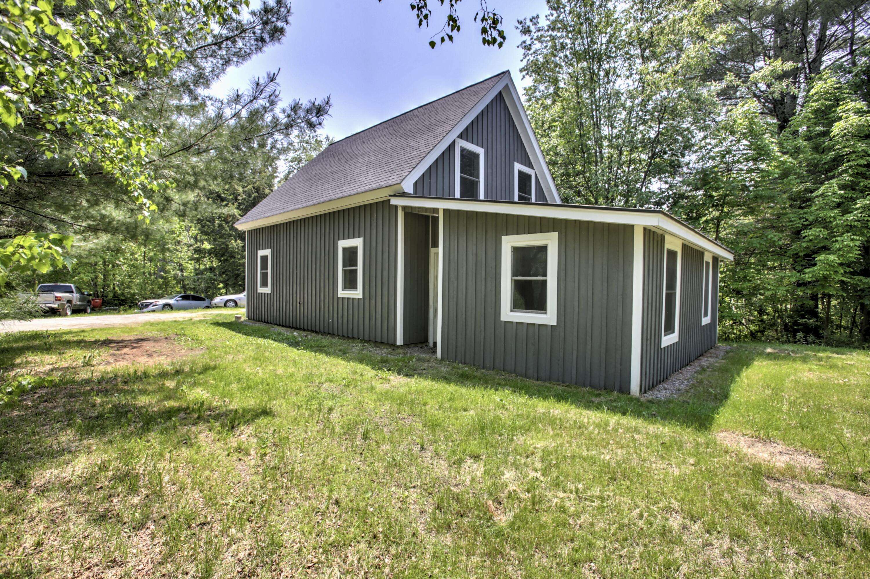 Sabattus, ME 04280,6 Meadow LN