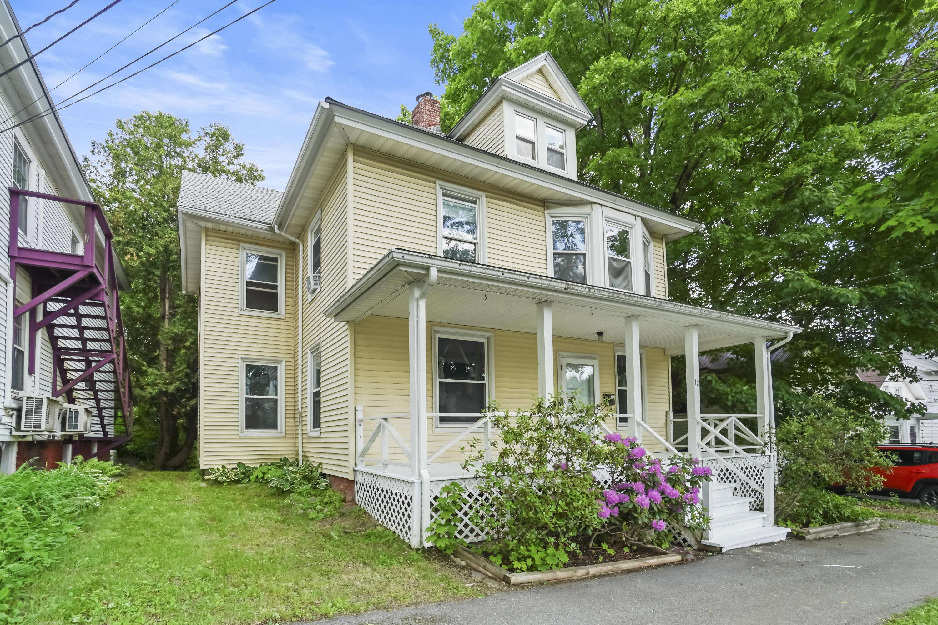 Bangor, ME 04401,12 E Summer ST