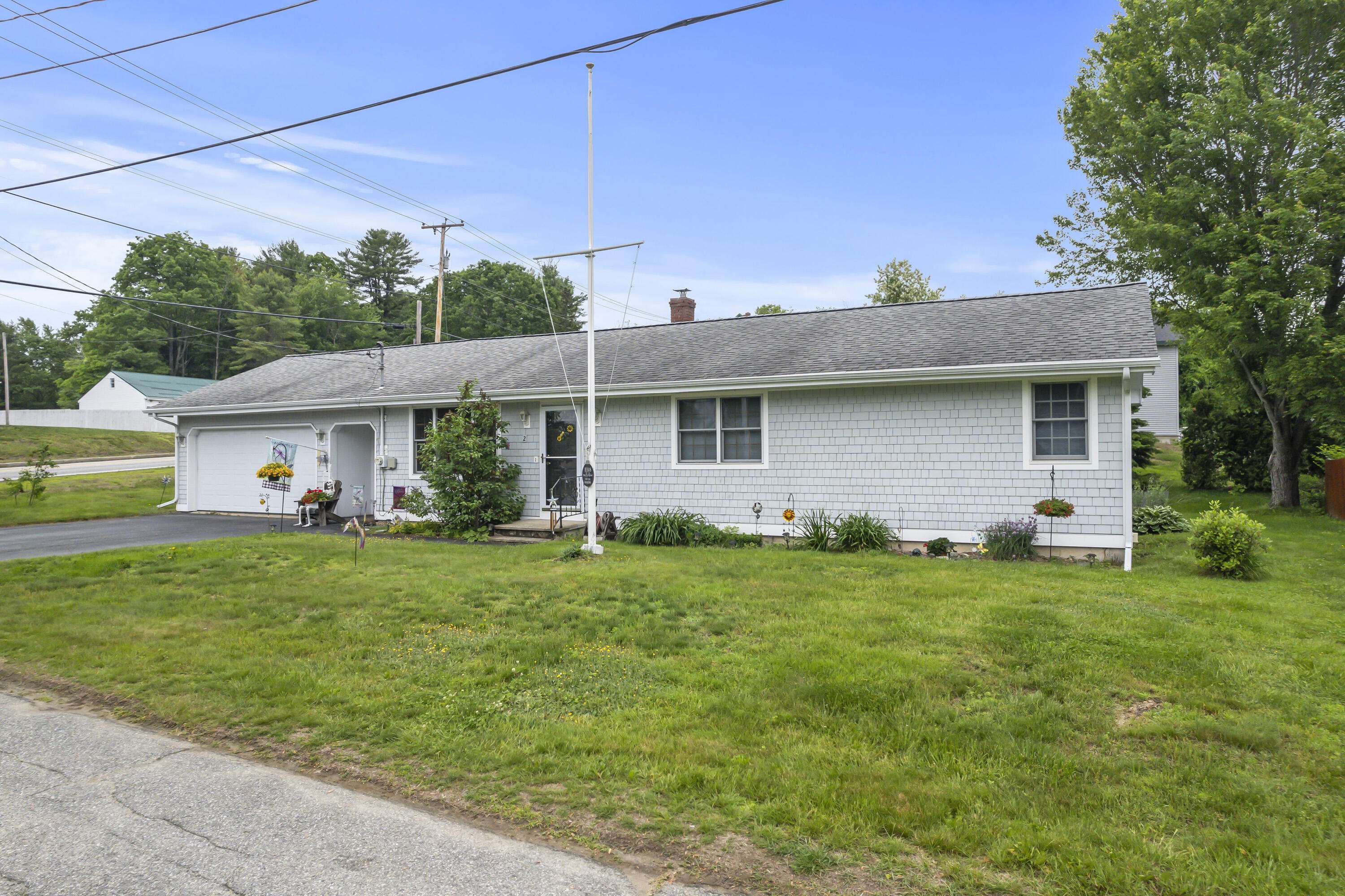 Lewiston, ME 04240,2 Laase AVE