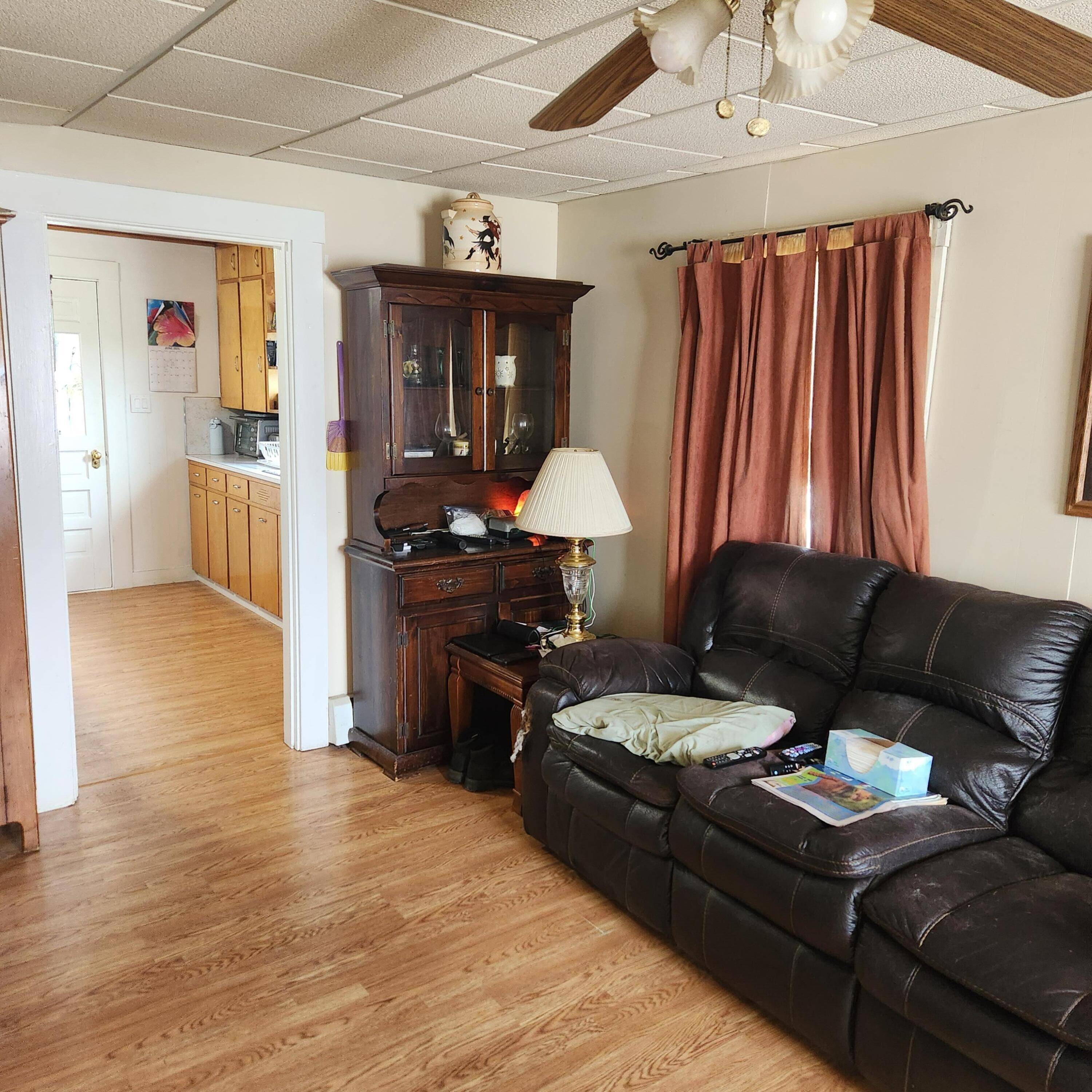 Passadumkeag, ME 04475,485 Main RD