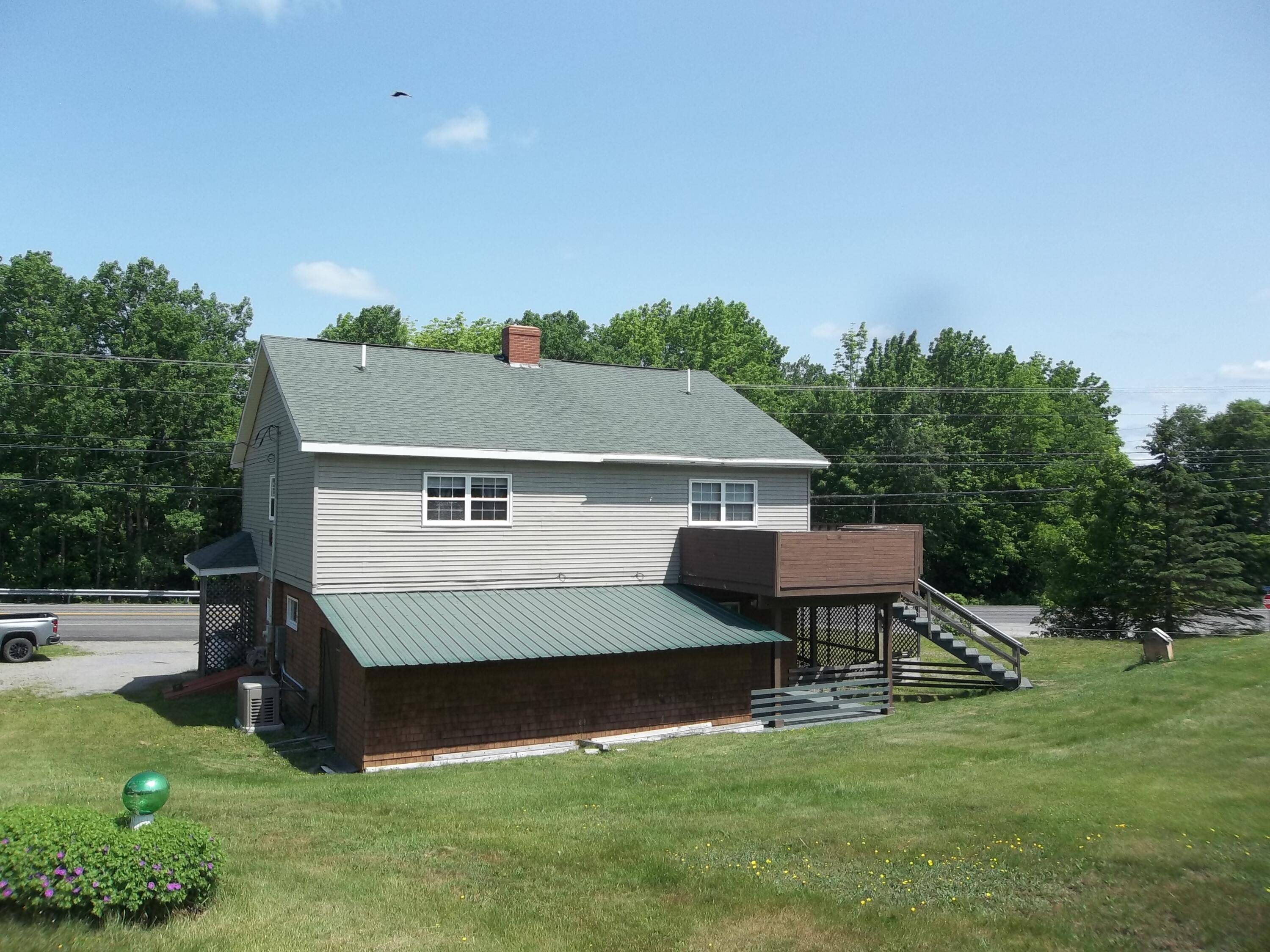 Calais, ME 04619,583 River RD