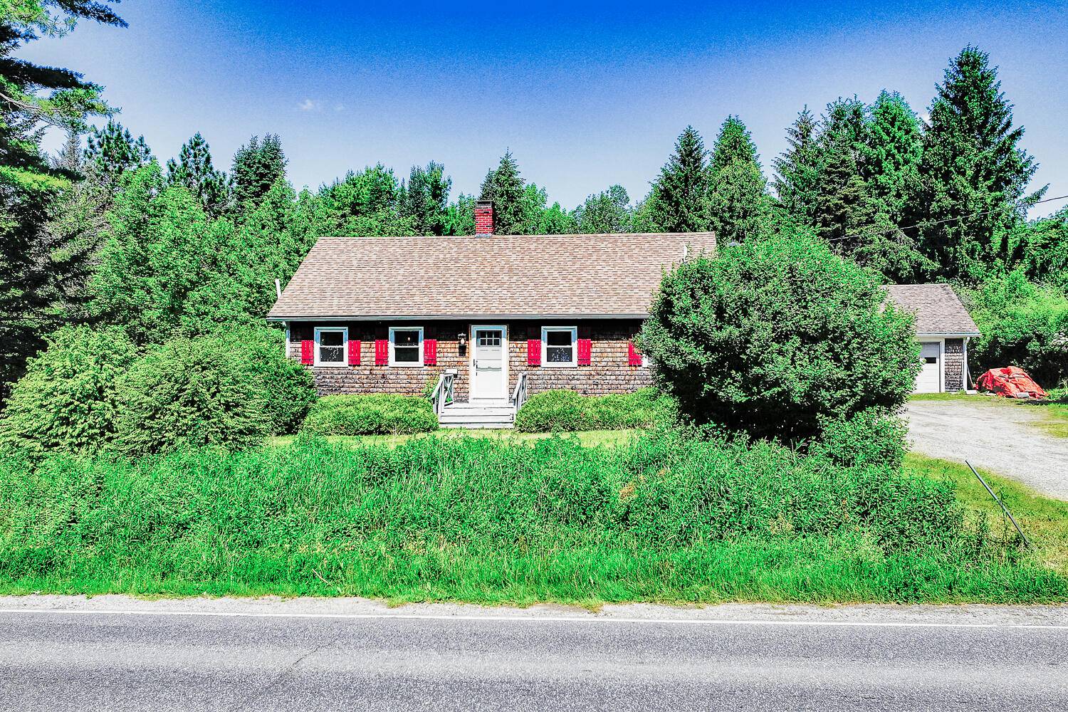 Belfast, ME 04915,221 Lincolnville AVE