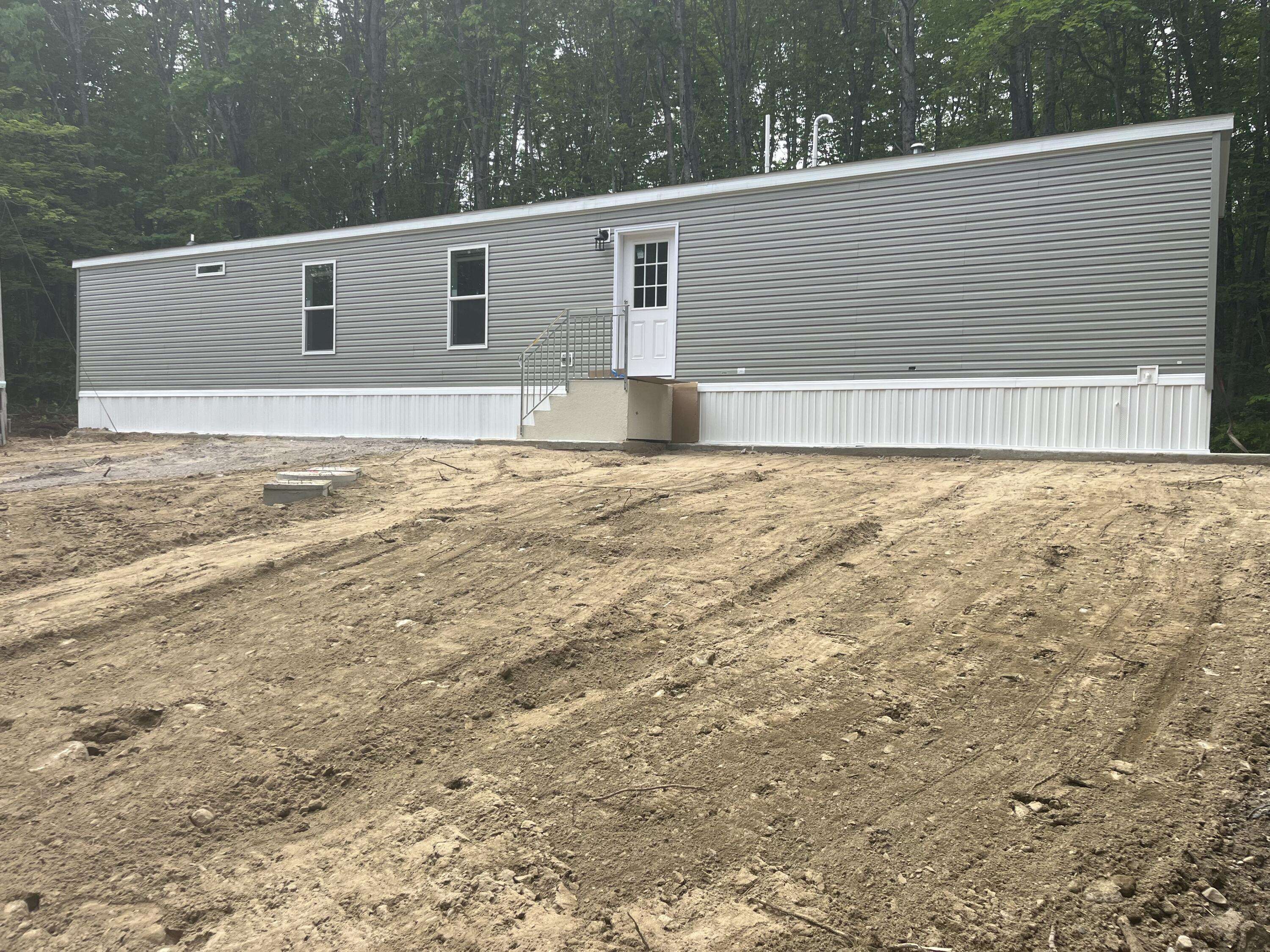 Litchfield, ME 04350,20 Kennedy LN