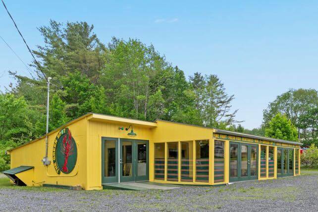 Oakland, ME 04963,818 Kennedy Memorial DR