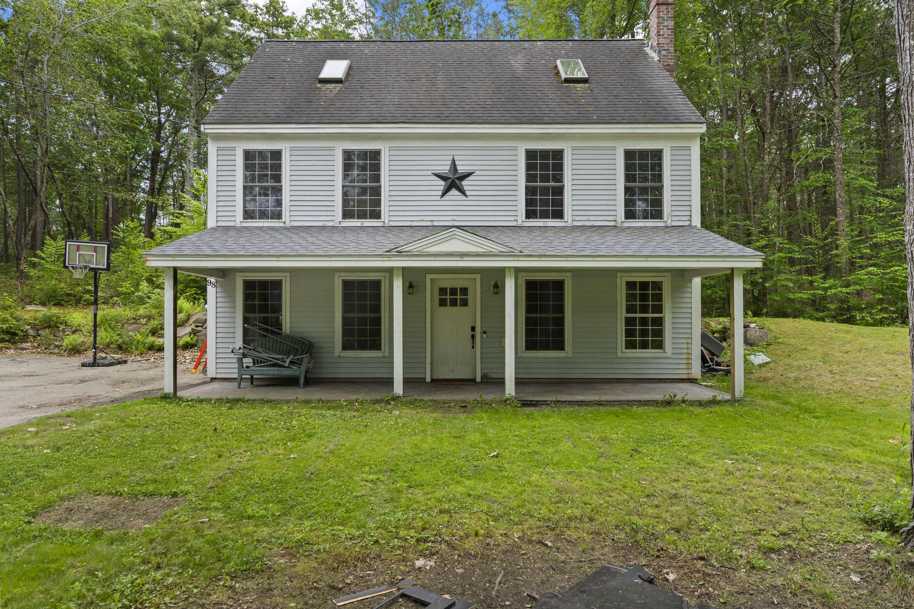 York, ME 03902,98 Mountain RD
