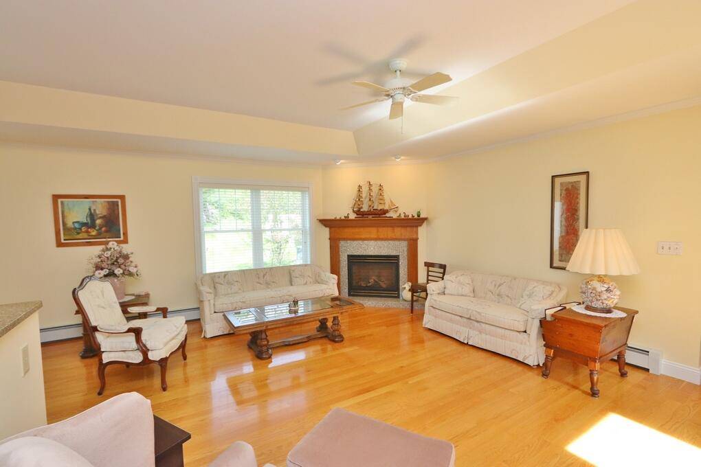 Bangor, ME 04401,122 Chickadee LN #122