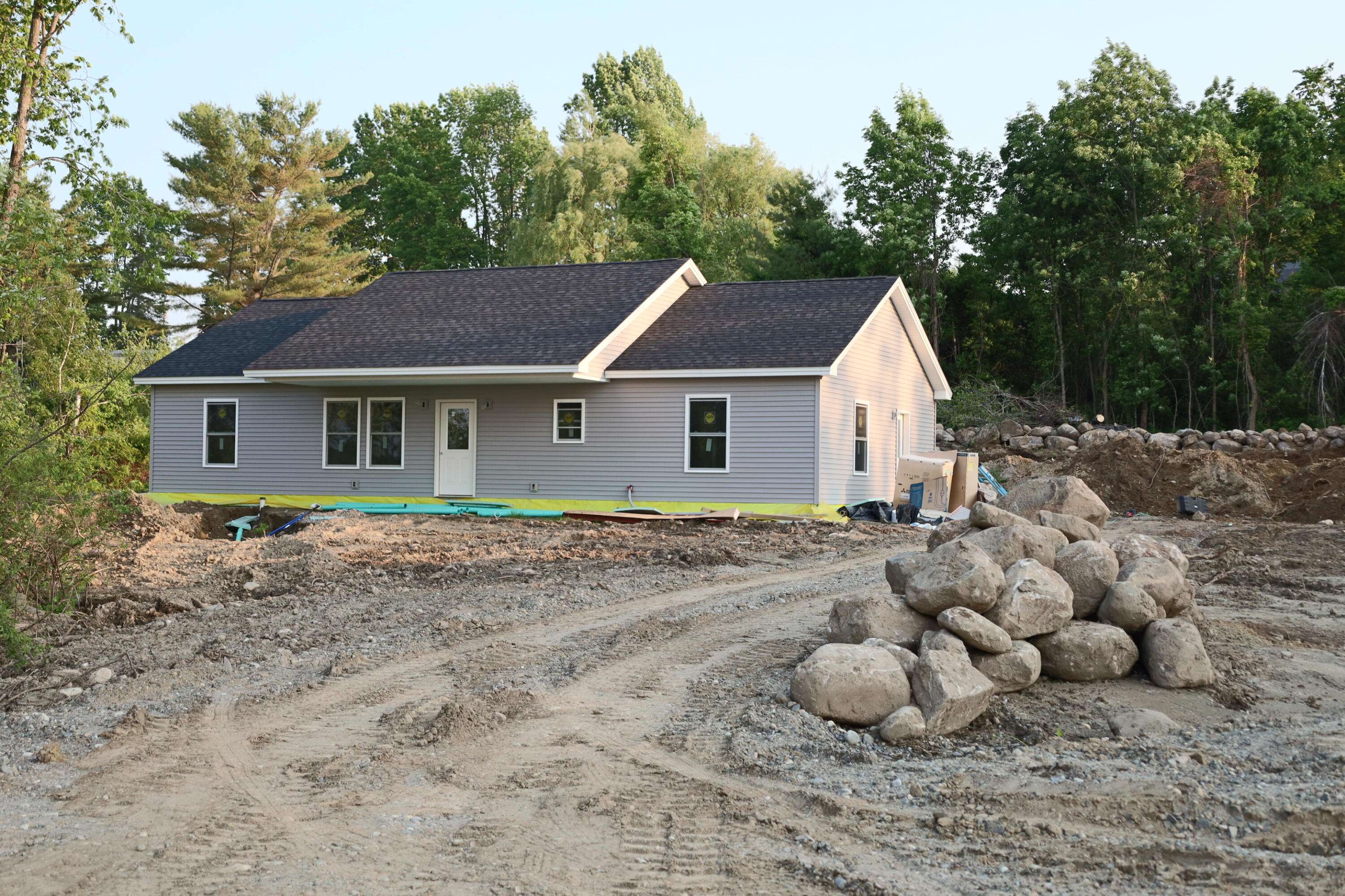 Monmouth, ME 04259,67 Sandy DR