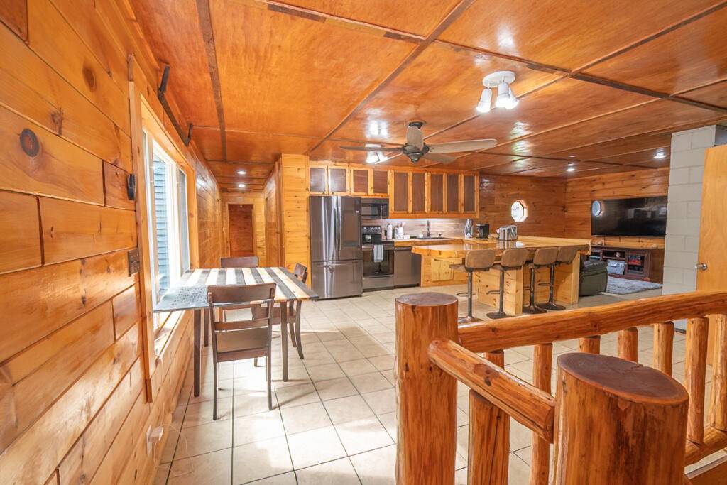 Moscow, ME 04920,44 Donigan RD