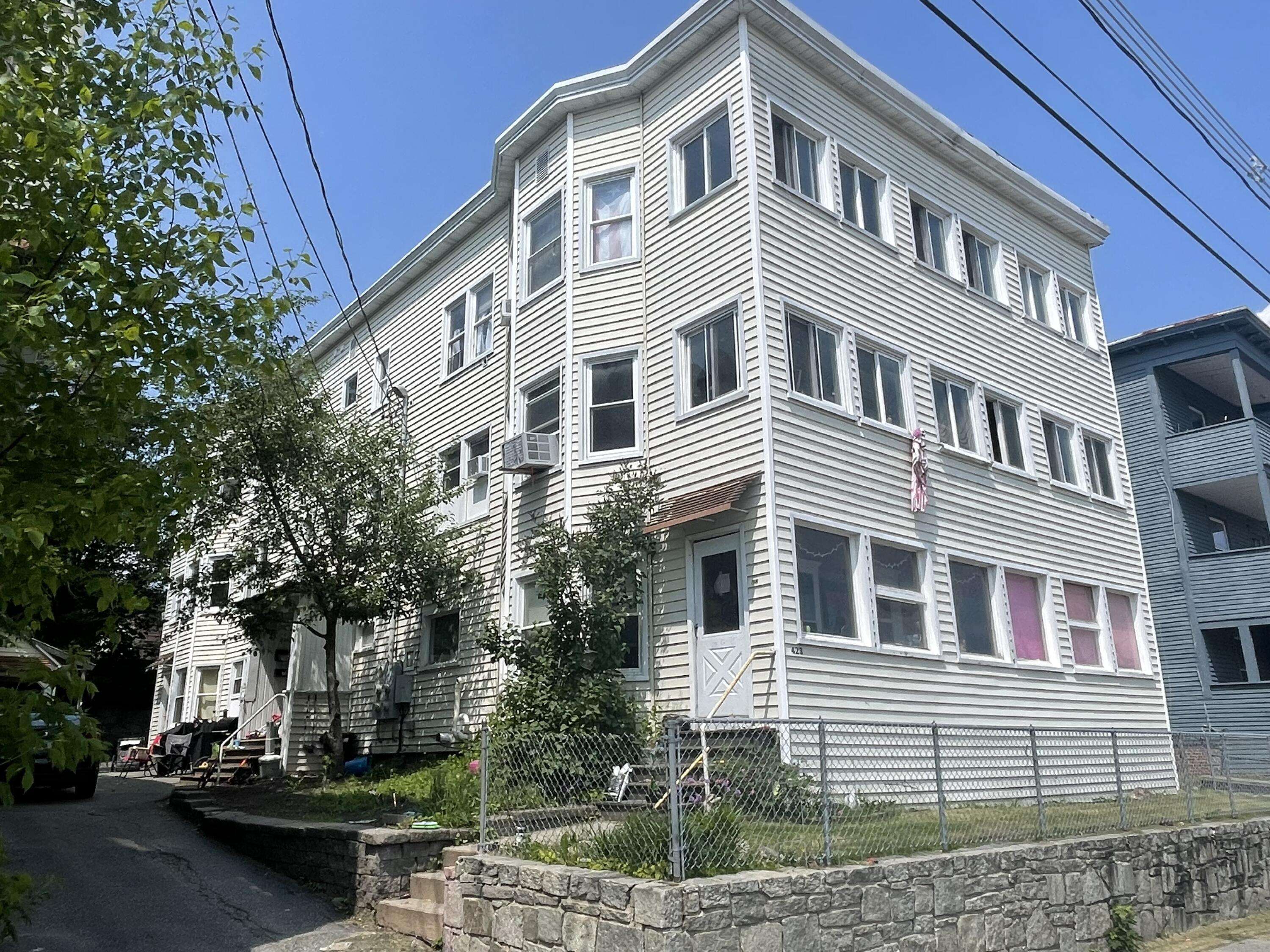 Rumford, ME 04276,423 Waldo ST #6