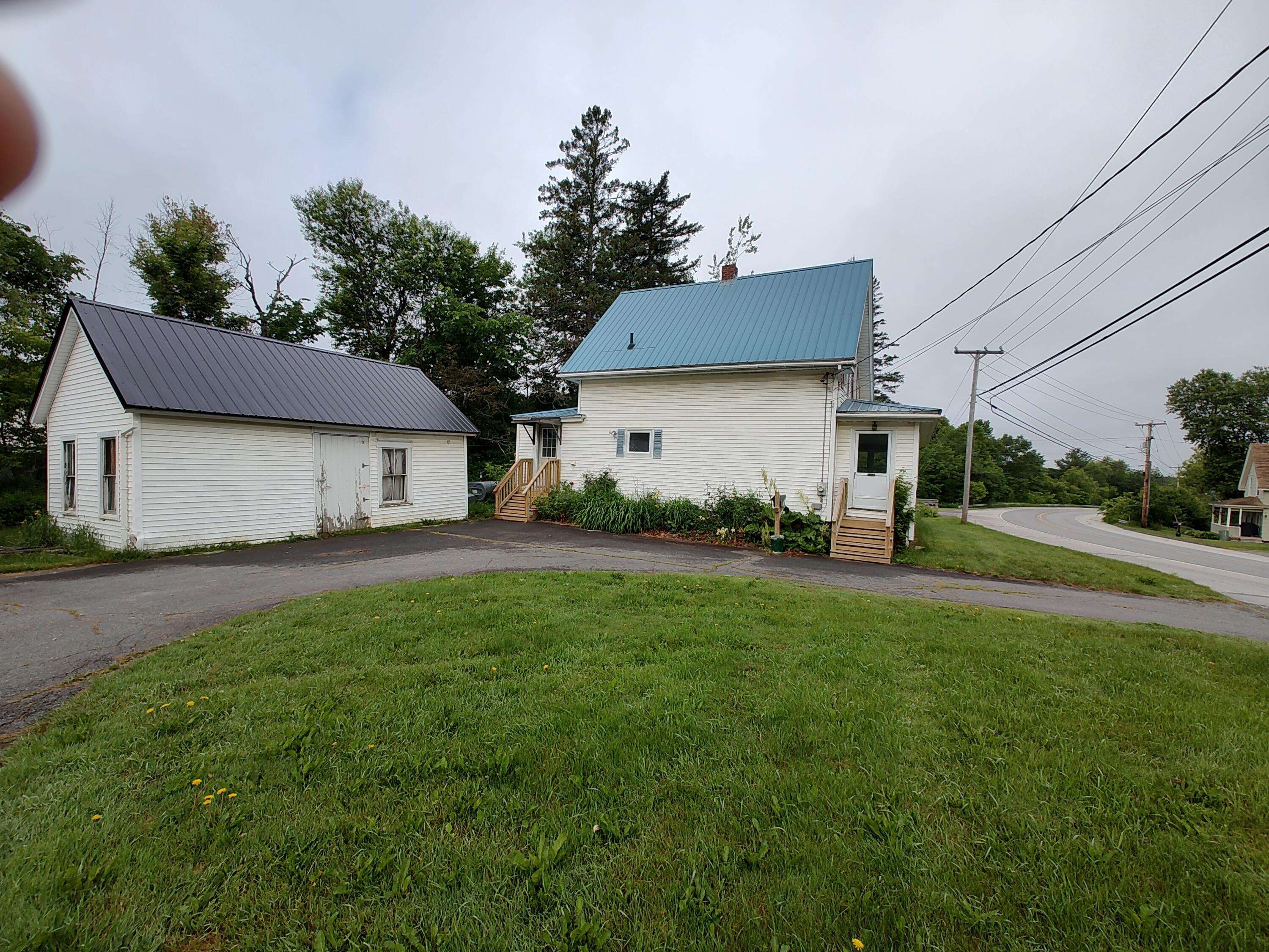 Guilford, ME 04443,77 Water ST