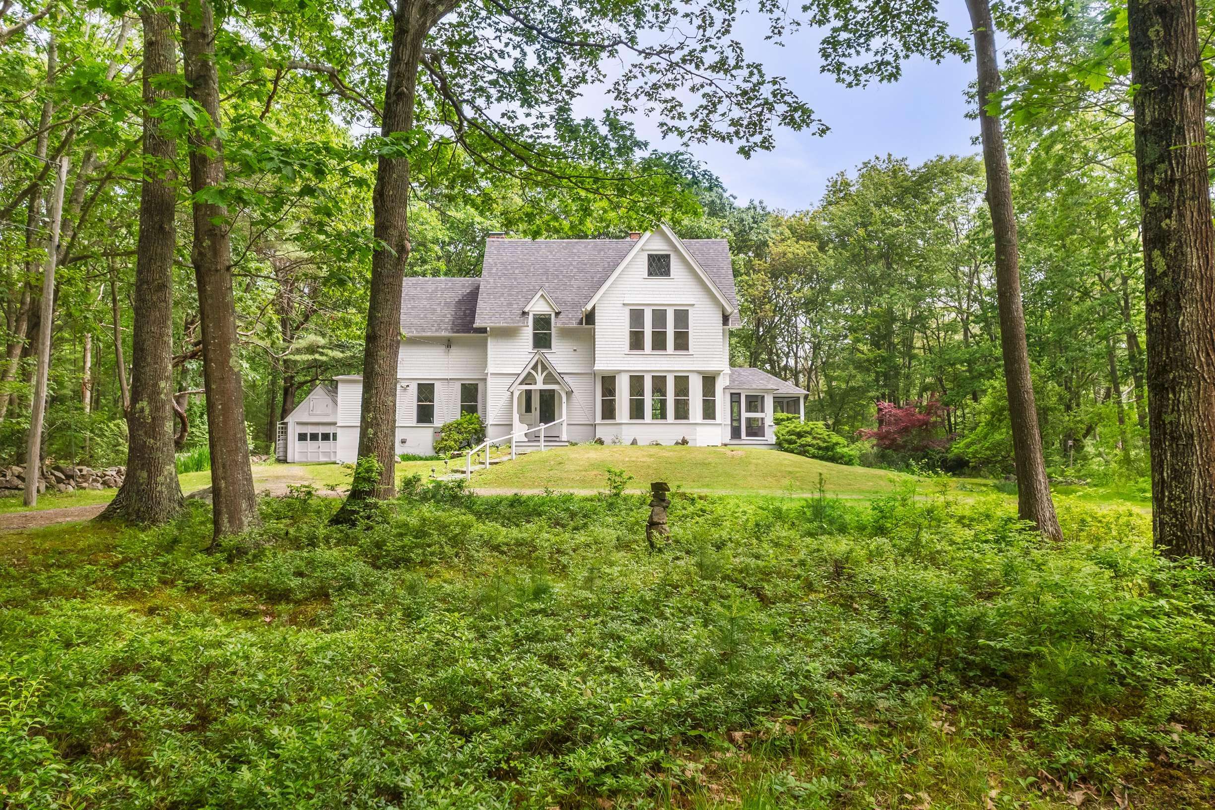 York, ME 03902,4 Fairbourne LN