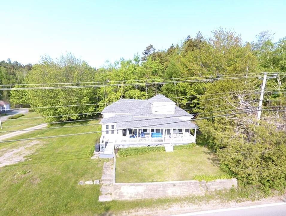 Gouldsboro, ME 04607,143 Main ST