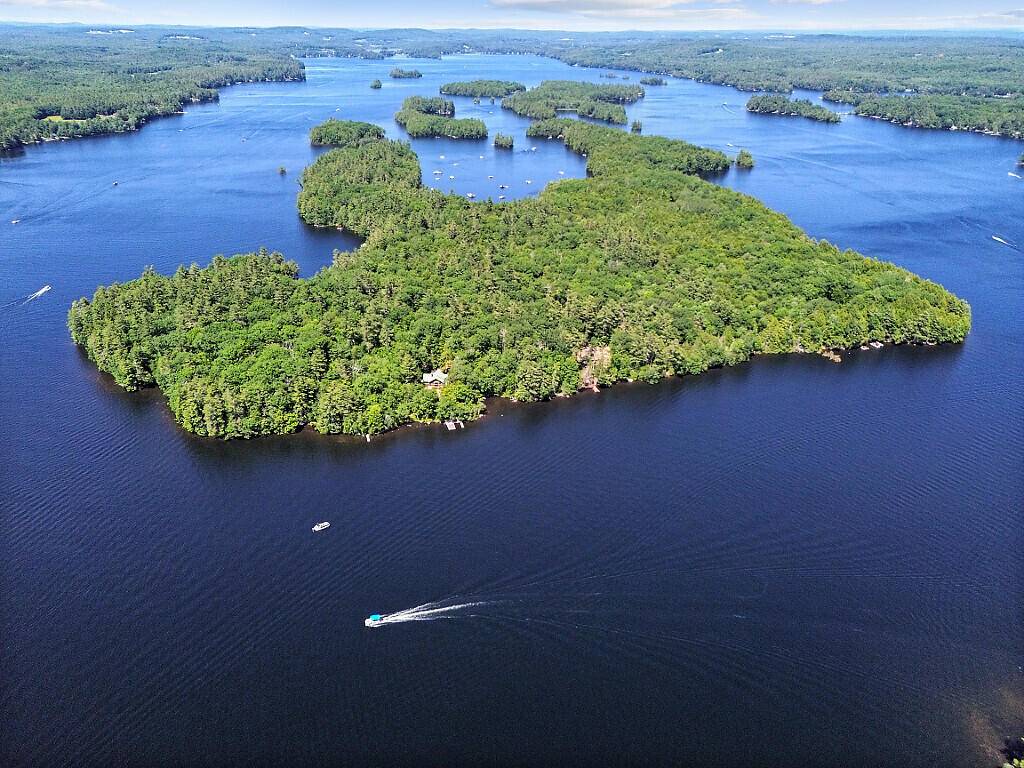 Winthrop, ME 04364,8 Horseshoe IS