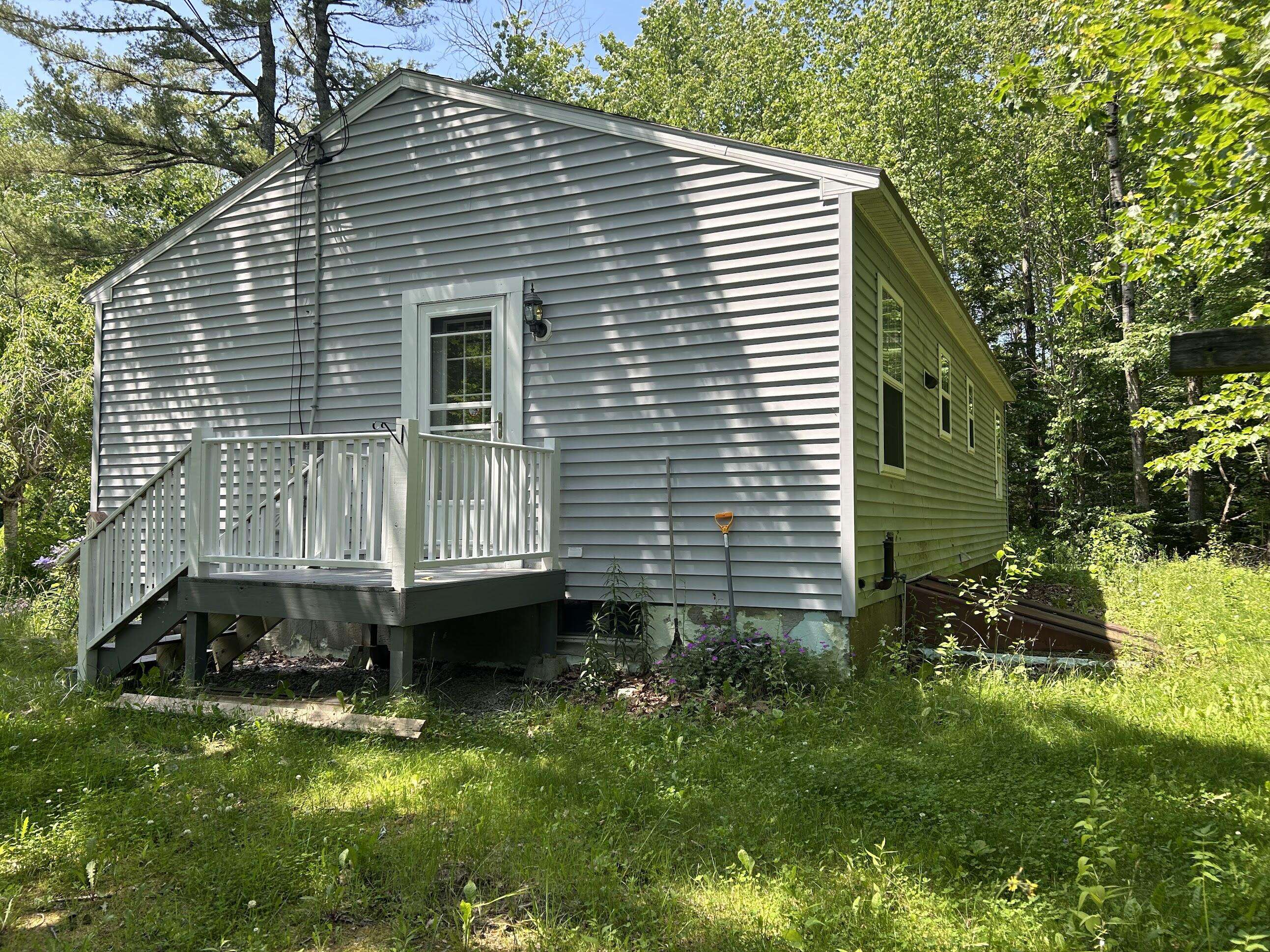 Thomaston, ME 04861,107 Booker ST