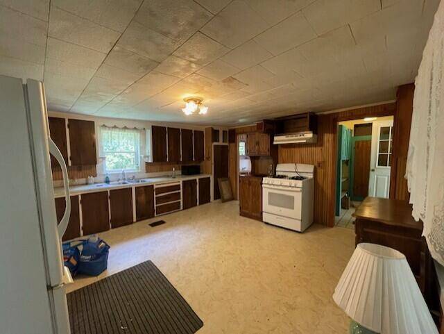 Deblois, ME 04622,1069 Route 193