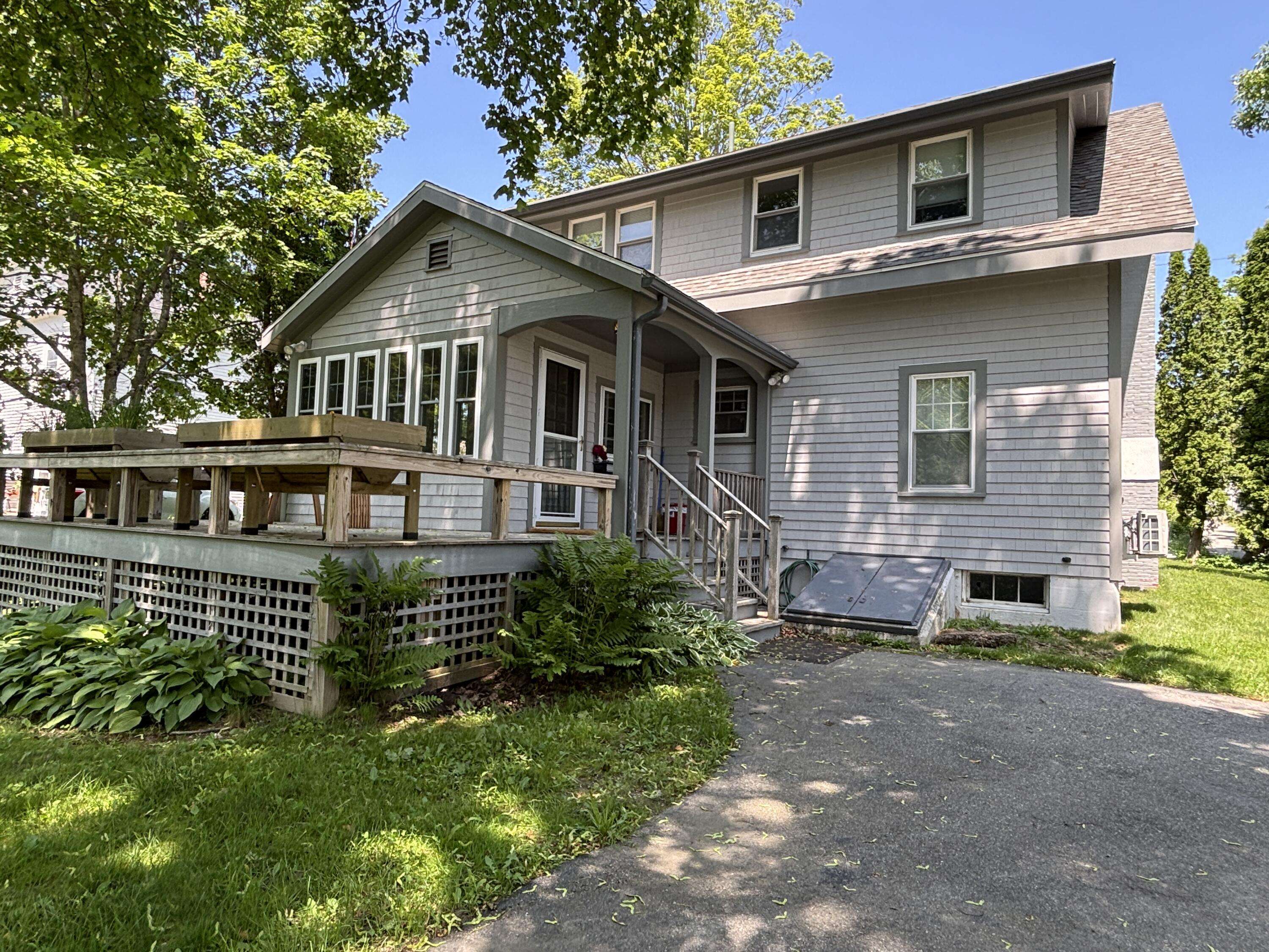 Ellsworth, ME 04605,8 Sterling ST
