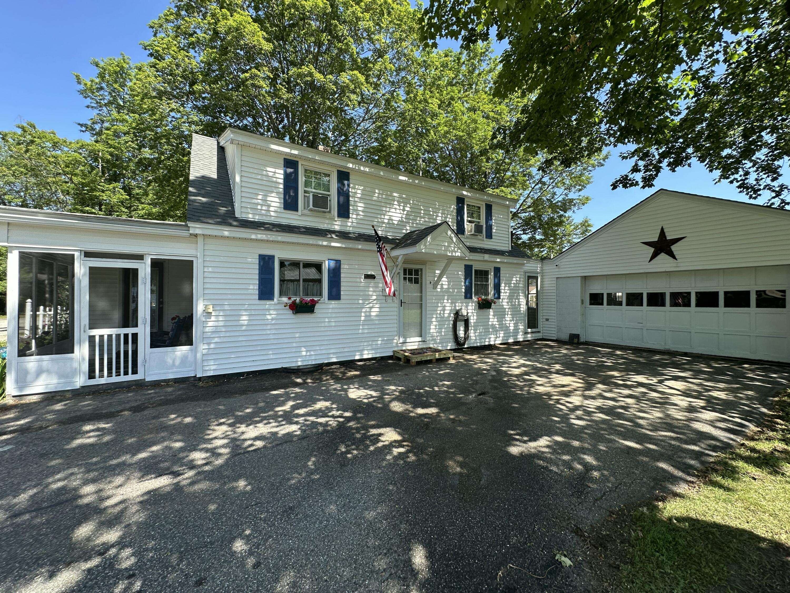 Sanford, ME 04073,17 Ruth ST