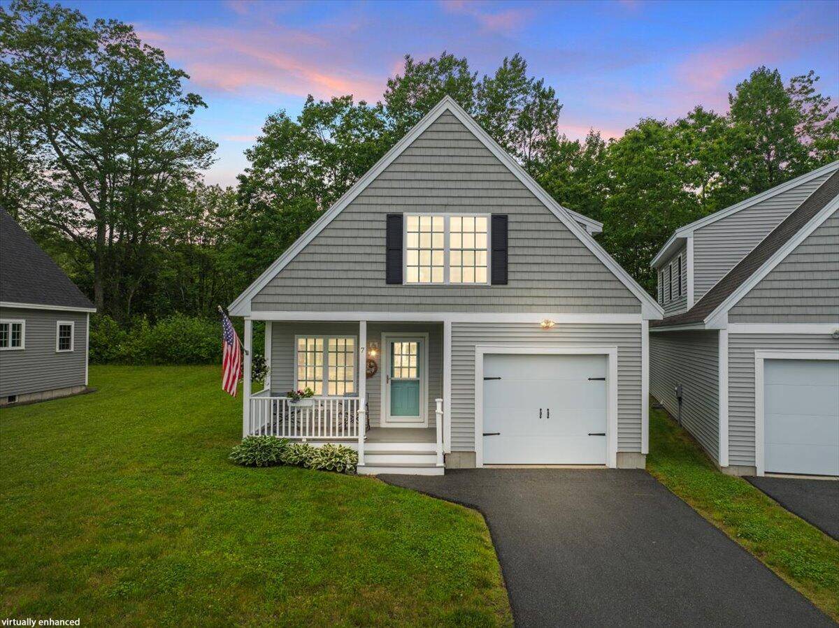 Kennebunk, ME 04043,7 Coastal Woods DR #102