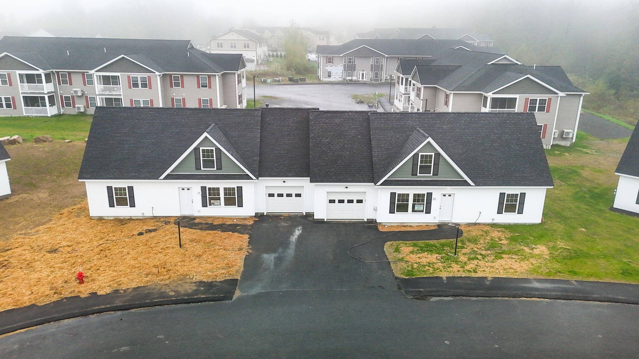 Sanford, ME 04073,8 Bedrock DR #8