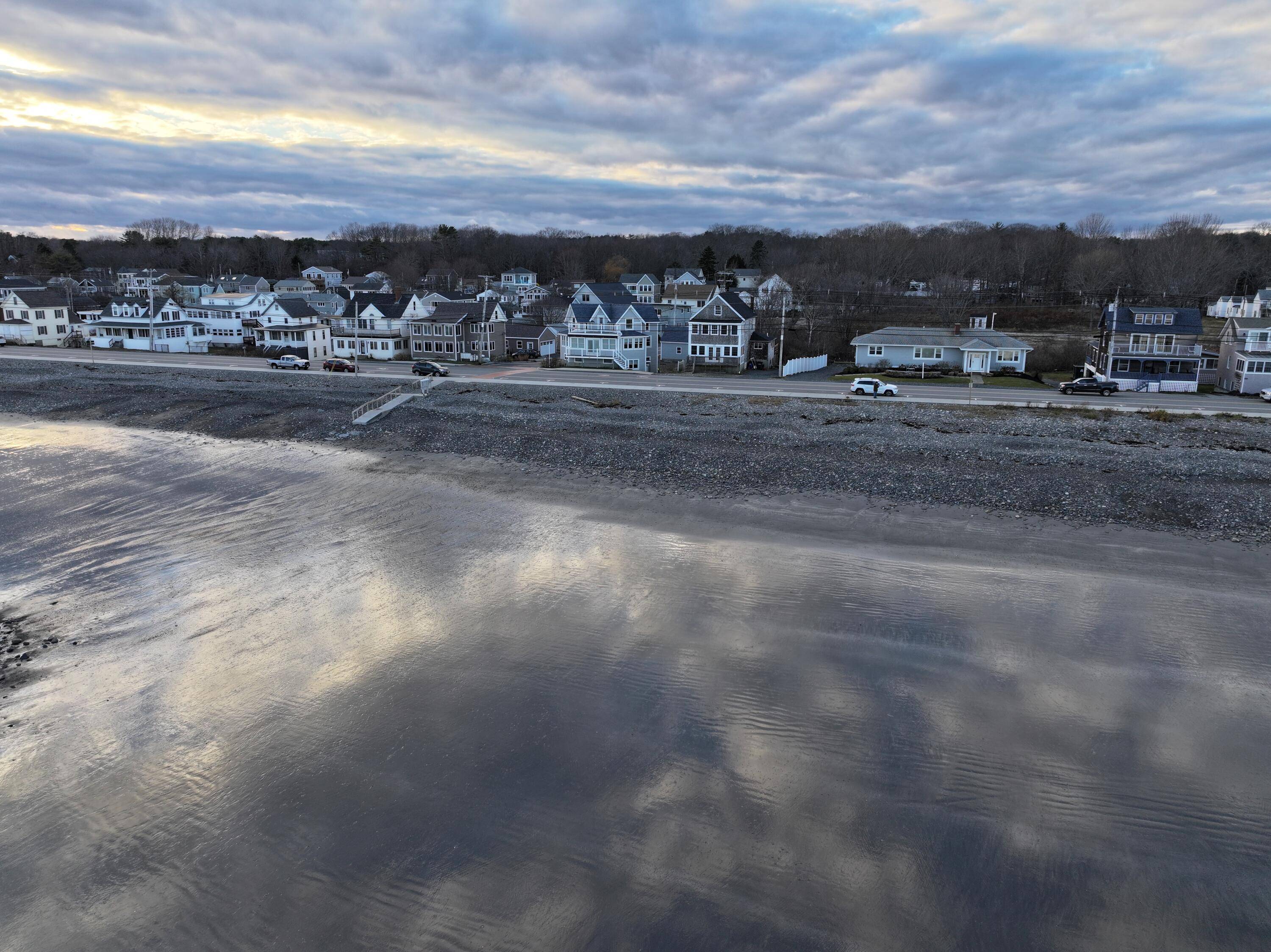 York, ME 03909,297 Long Beach AVE