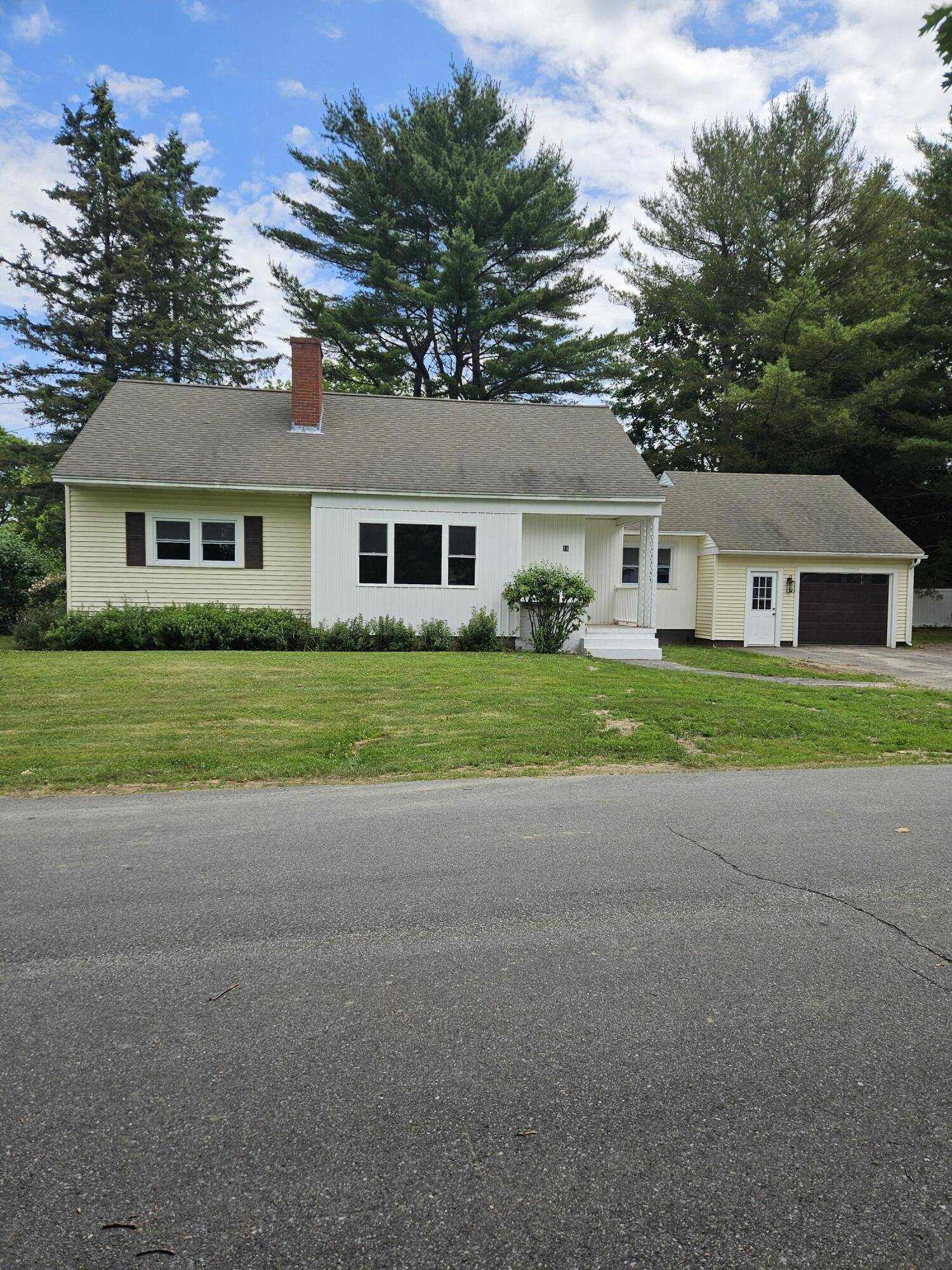 Hampden, ME 04444,18 Westbrook TER