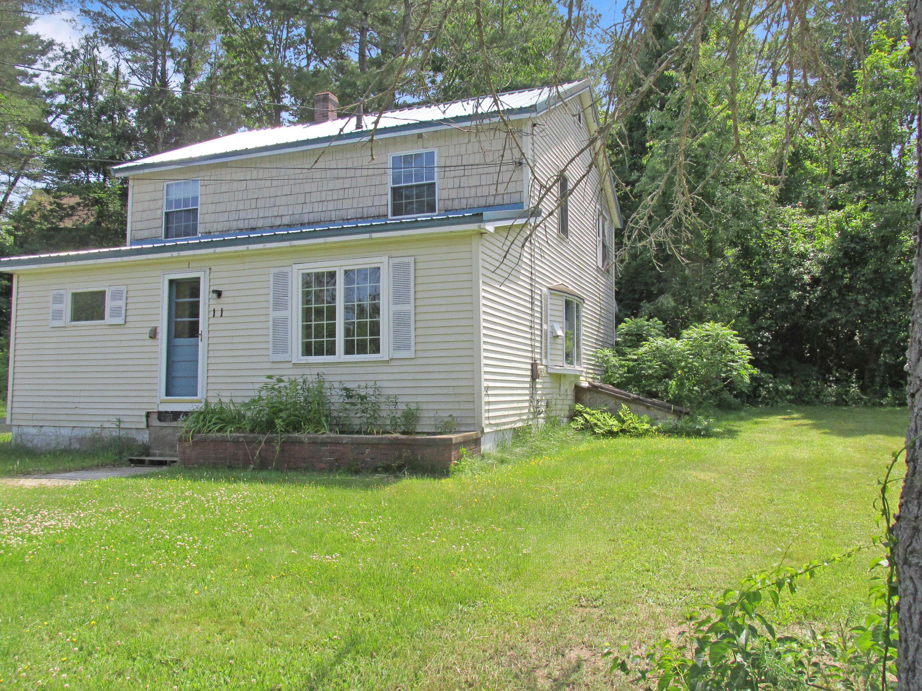 Sanford, ME 04073,11 Glen ST