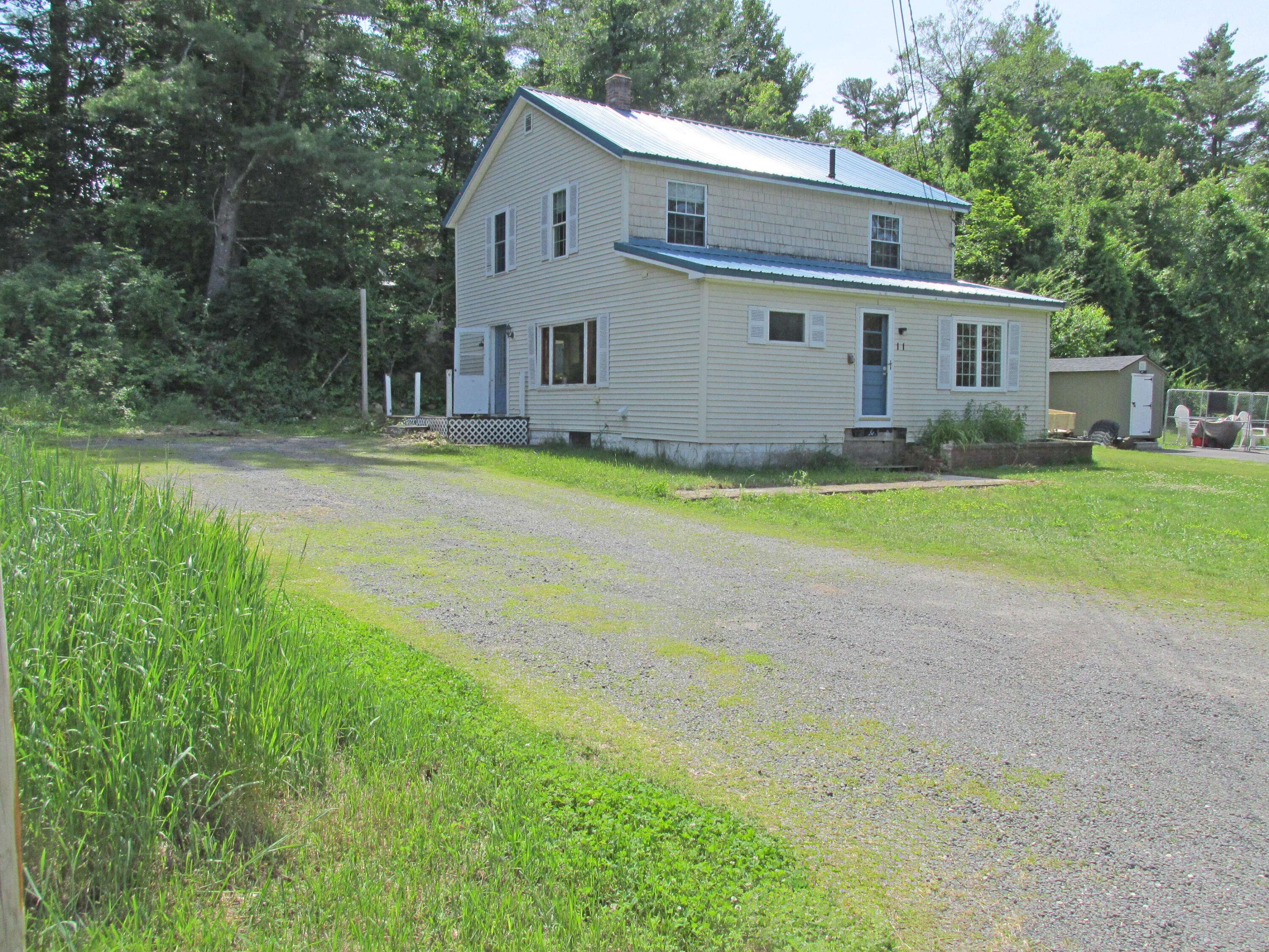 Sanford, ME 04073,11 Glen ST