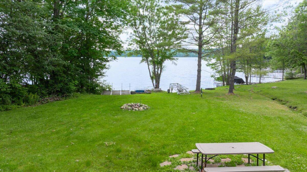 Vassalboro, ME 04989,25 Plummer RD