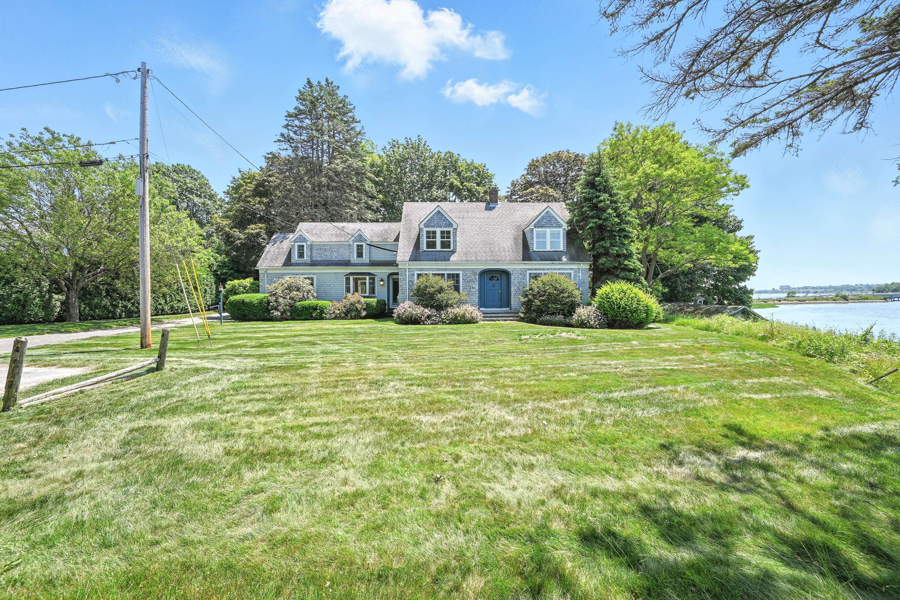 Falmouth, ME 04105,18 Fern AVE
