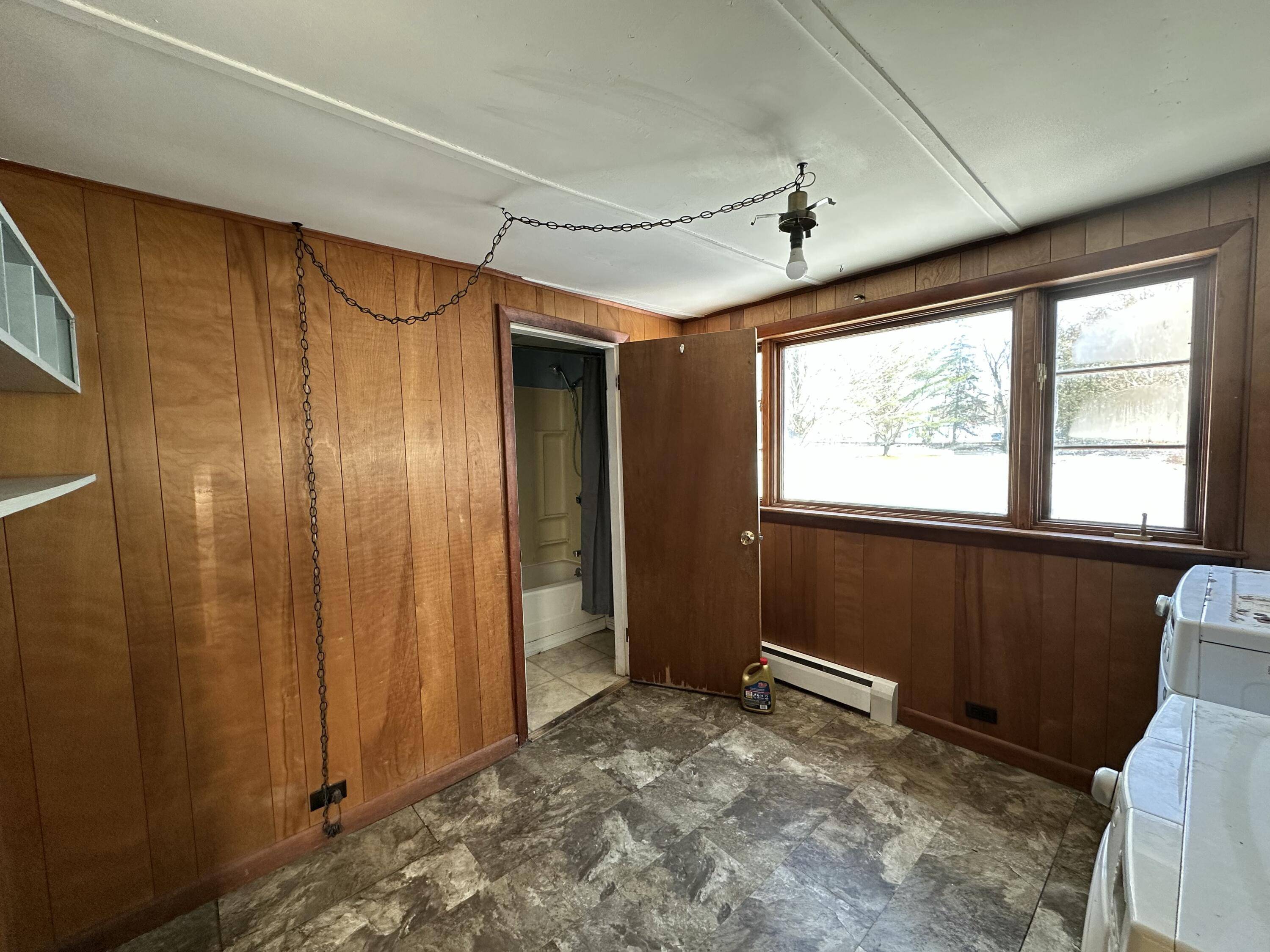 Houlton, ME 04730,17 Elm ST