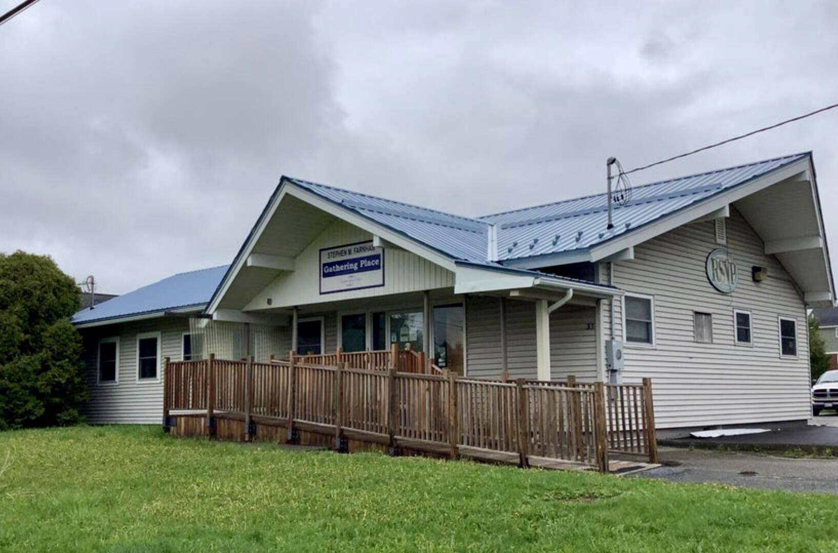 Presque Isle, ME 04769,33 Davis ST