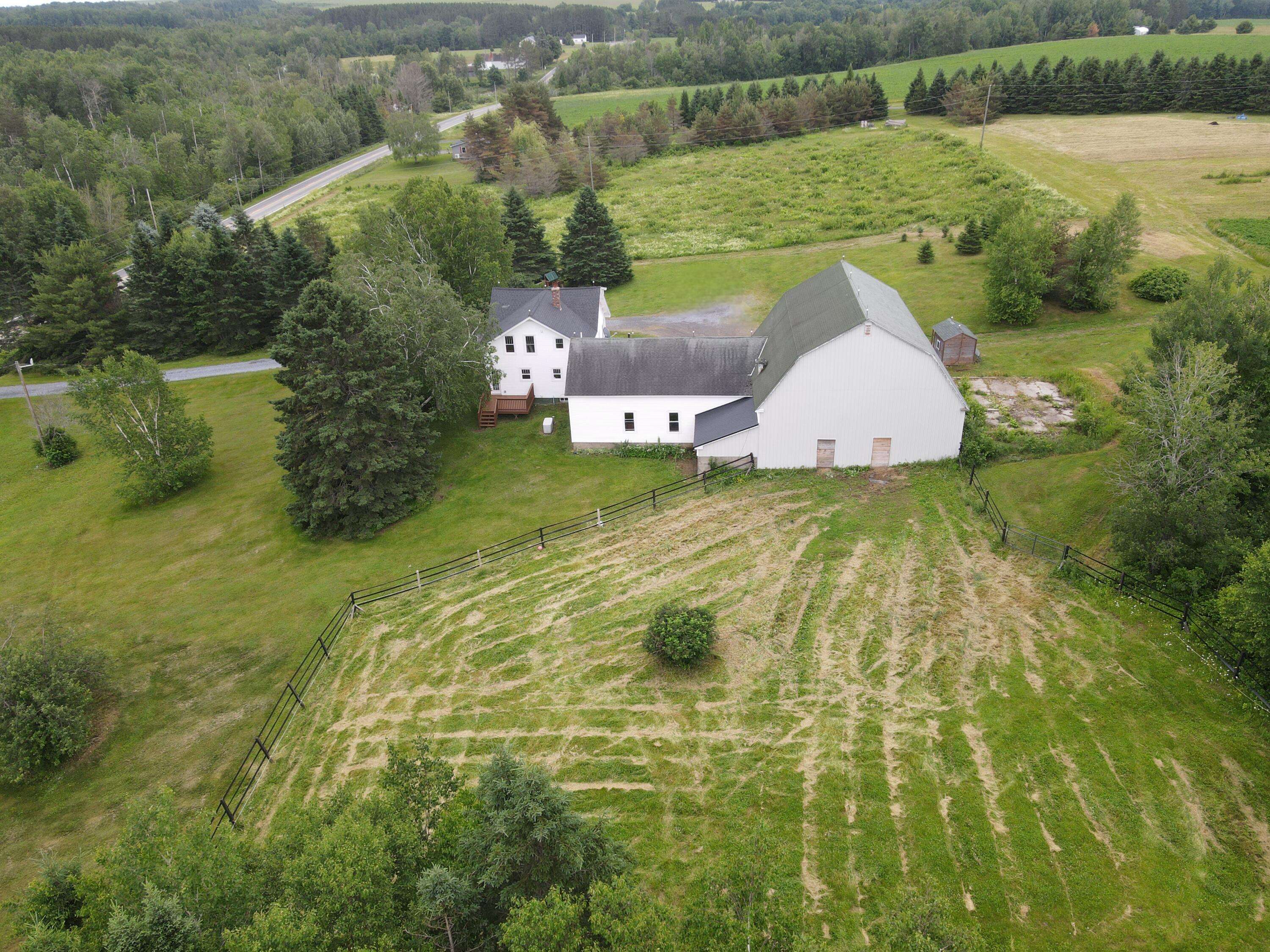 Presque Isle, ME 04769,228 Mcburnie RD
