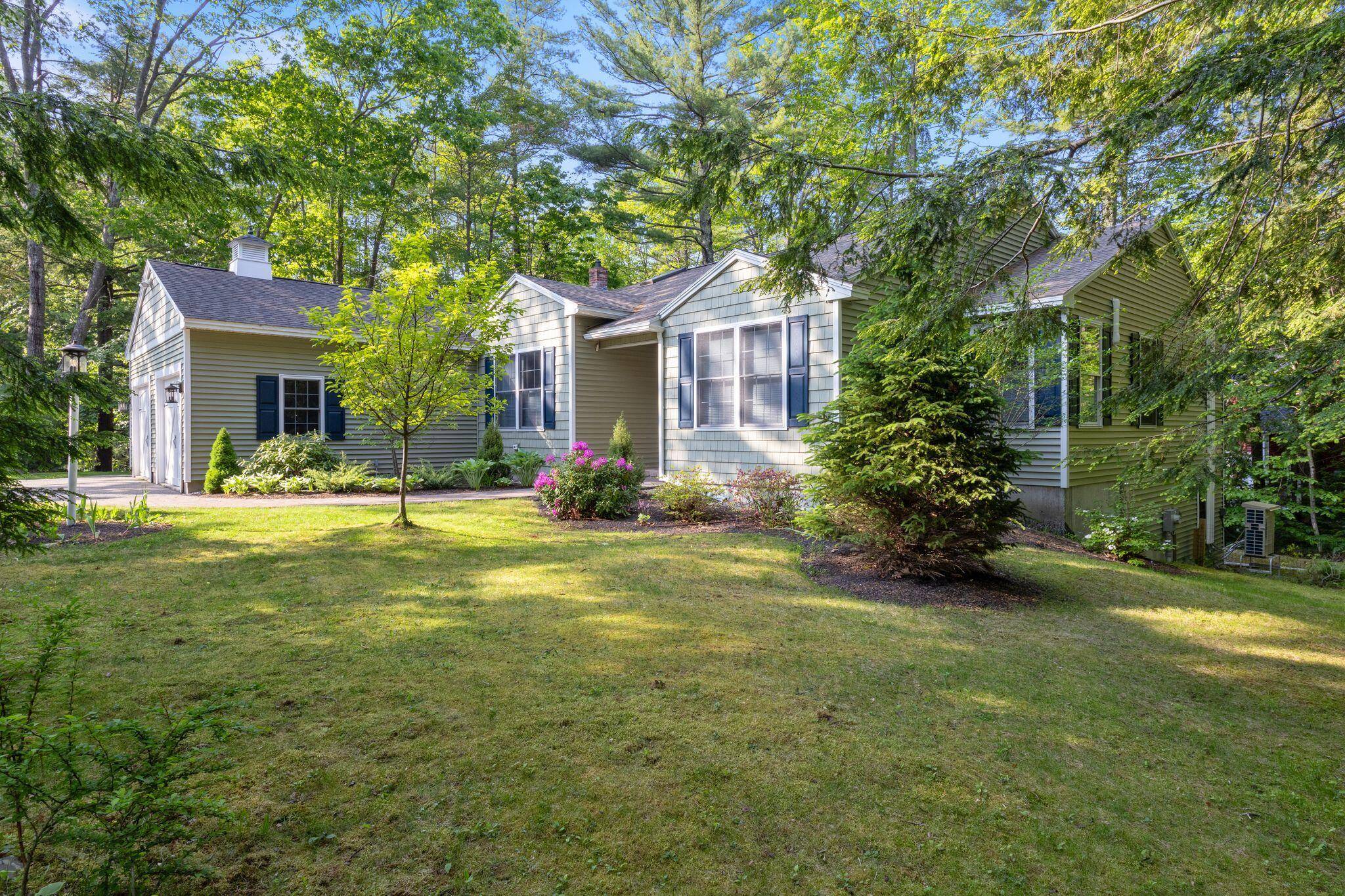 Saco, ME 04072,21 Vines RD