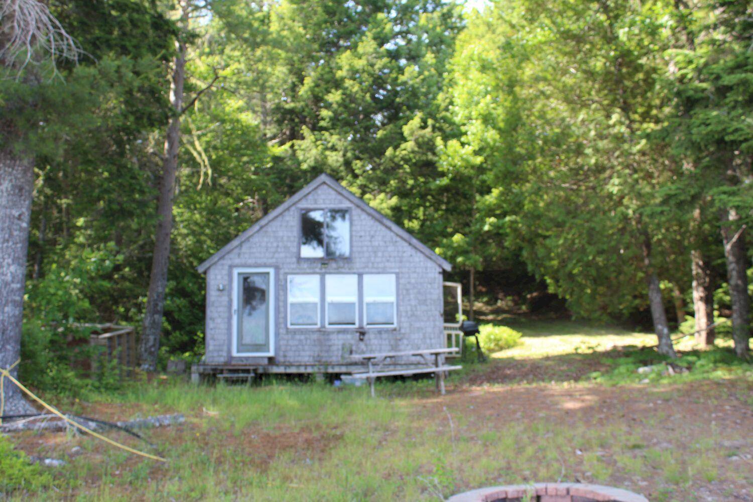 Osborn, ME 04605,30 Kingman Beach RD