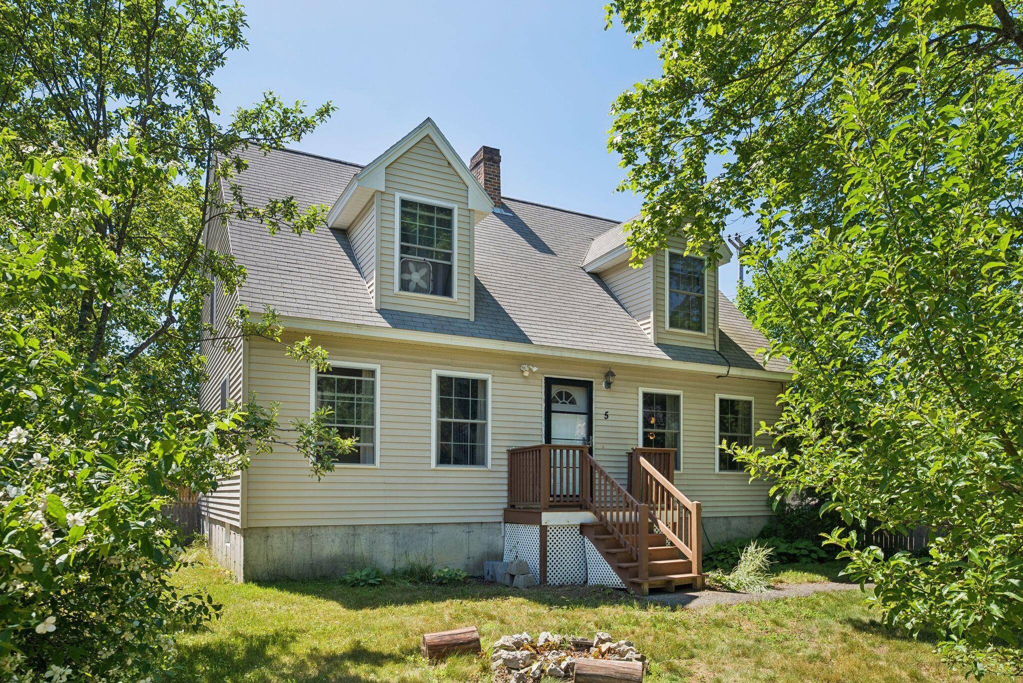 South Portland, ME 04106,5 Virginia AVE