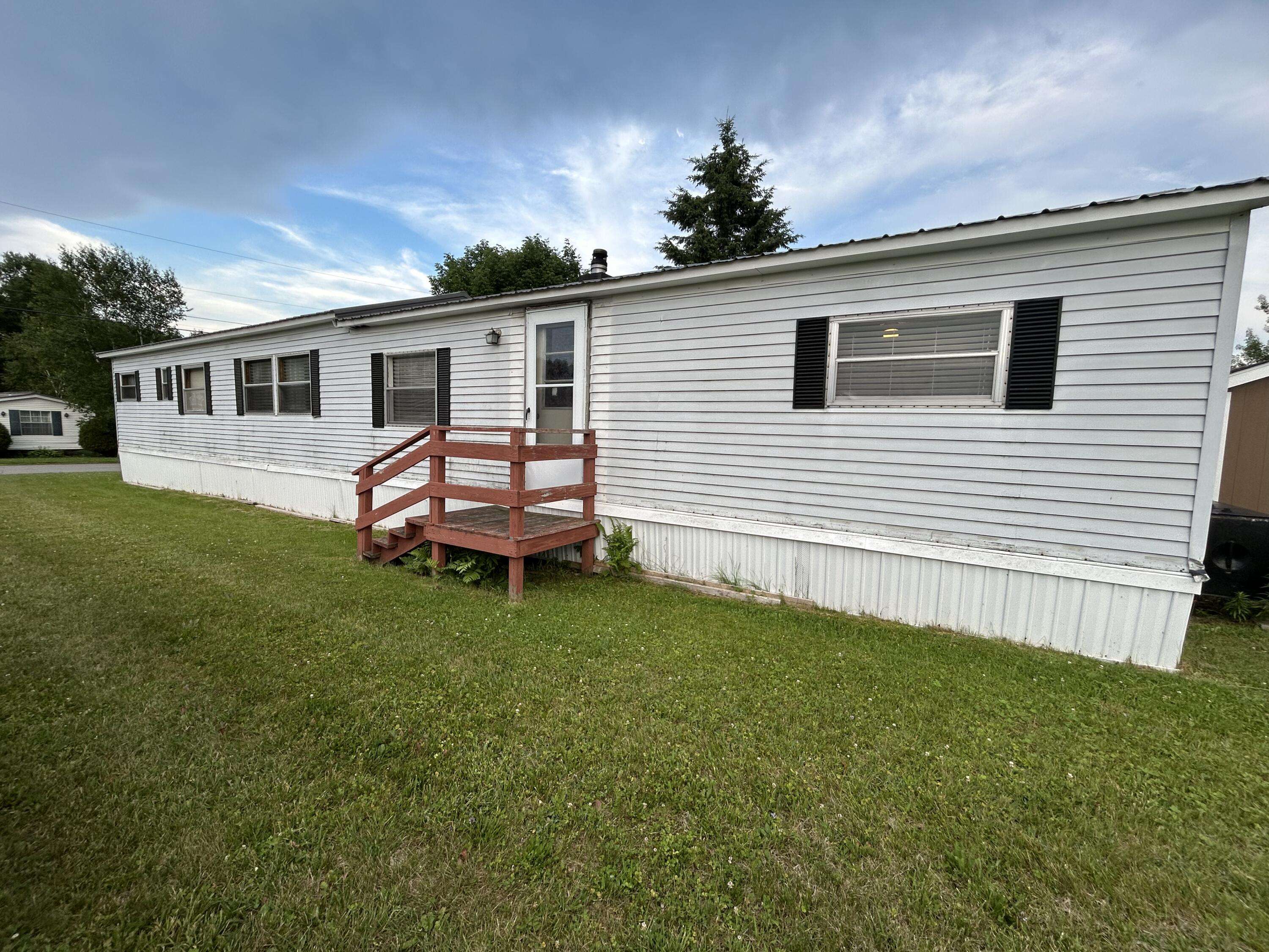 Bangor, ME 04401,666 Finson RD #259