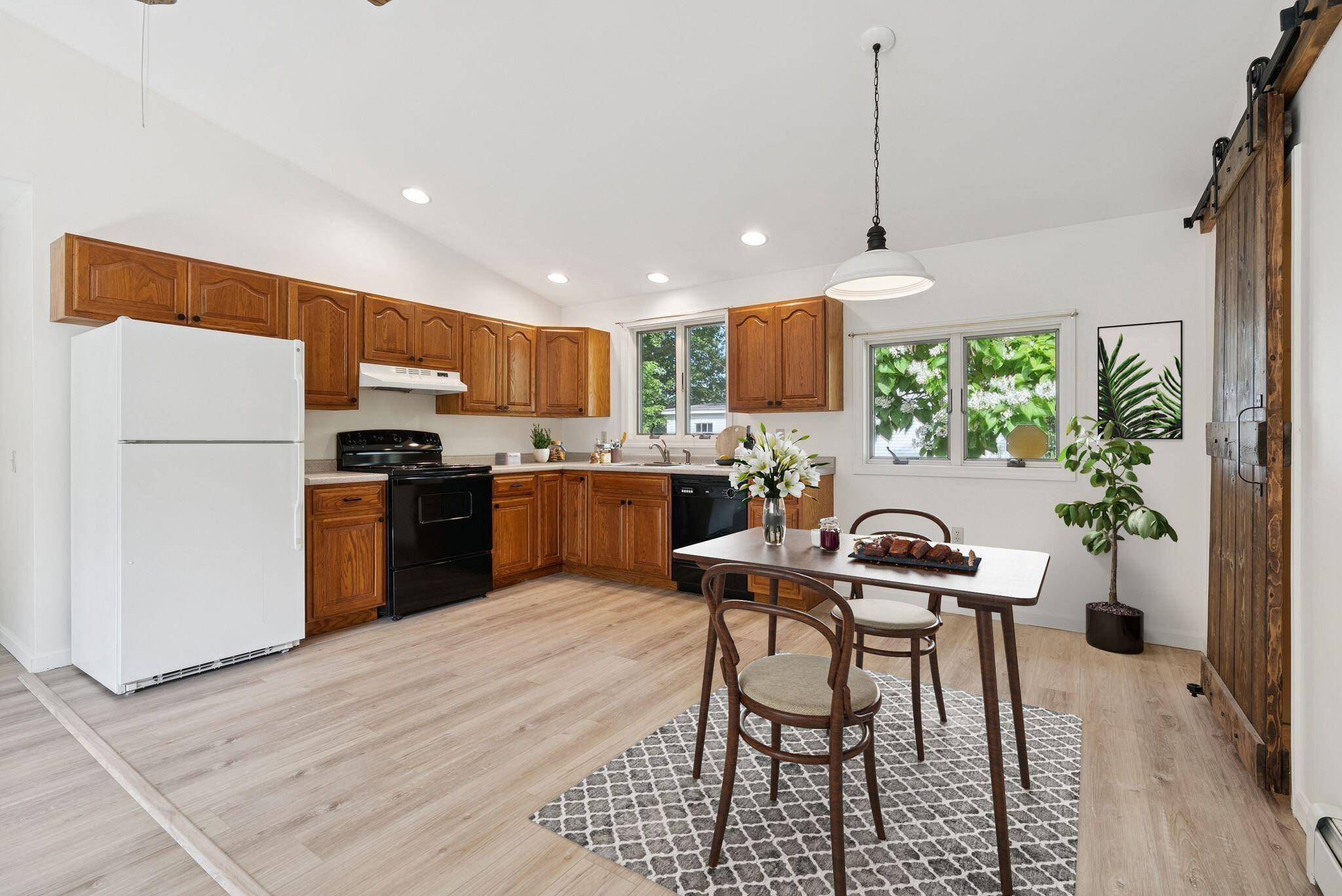 Sanford, ME 04073,70 Tanguay ST