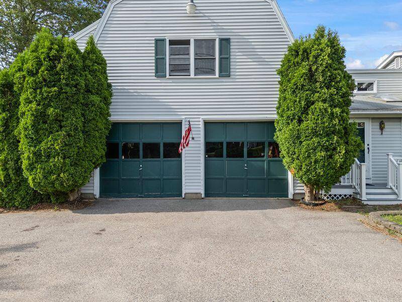 Wells, ME 04090,93 Sanford RD