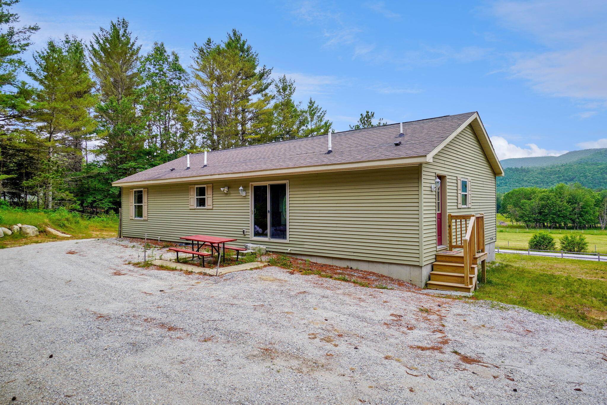 Bethel, ME 04217,452 Flat RD