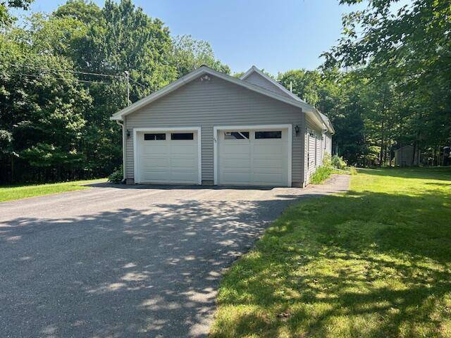 Dover-foxcroft, ME 04426,60 Dawes Road RD