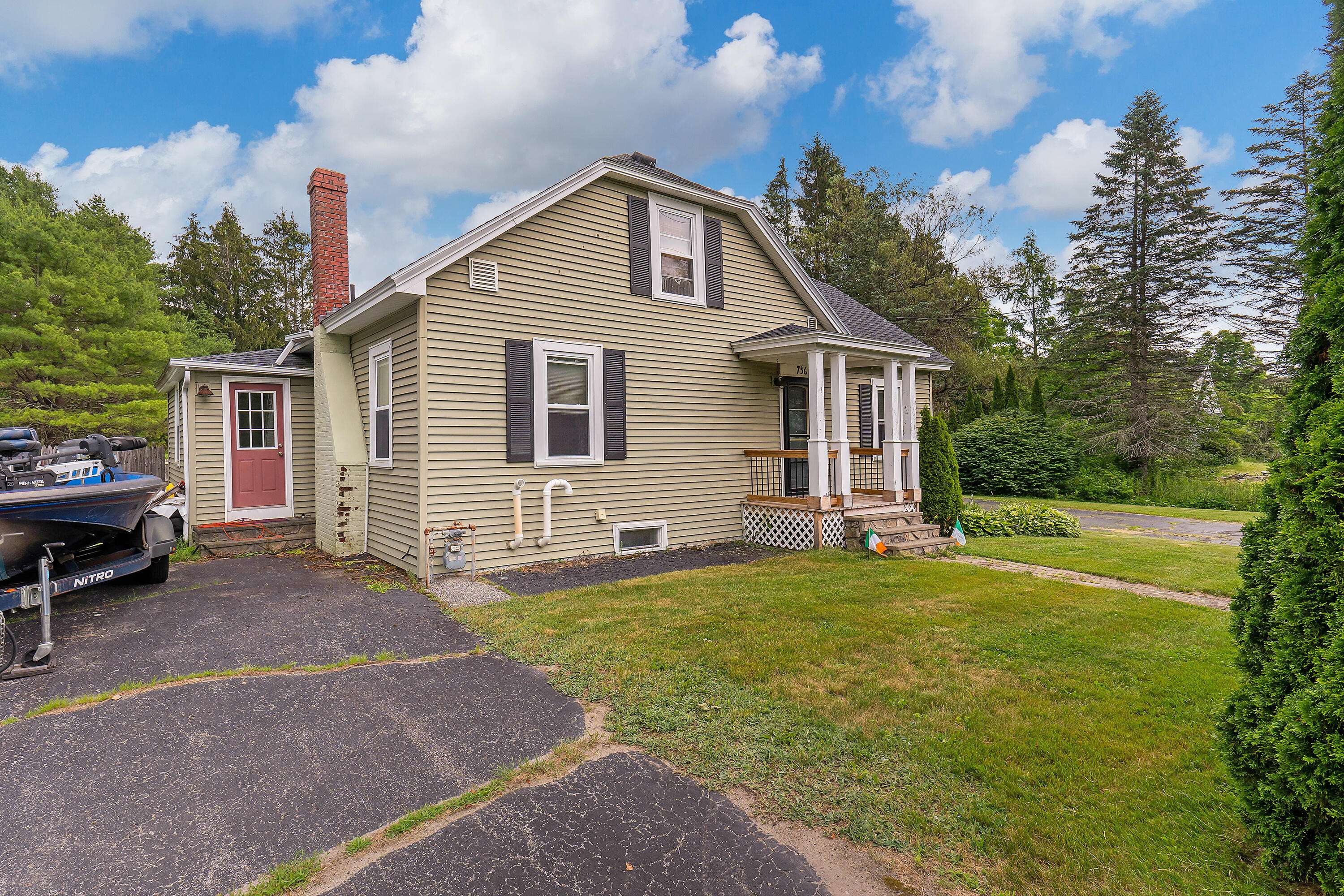 Lewiston, ME 04240,736 Webster ST