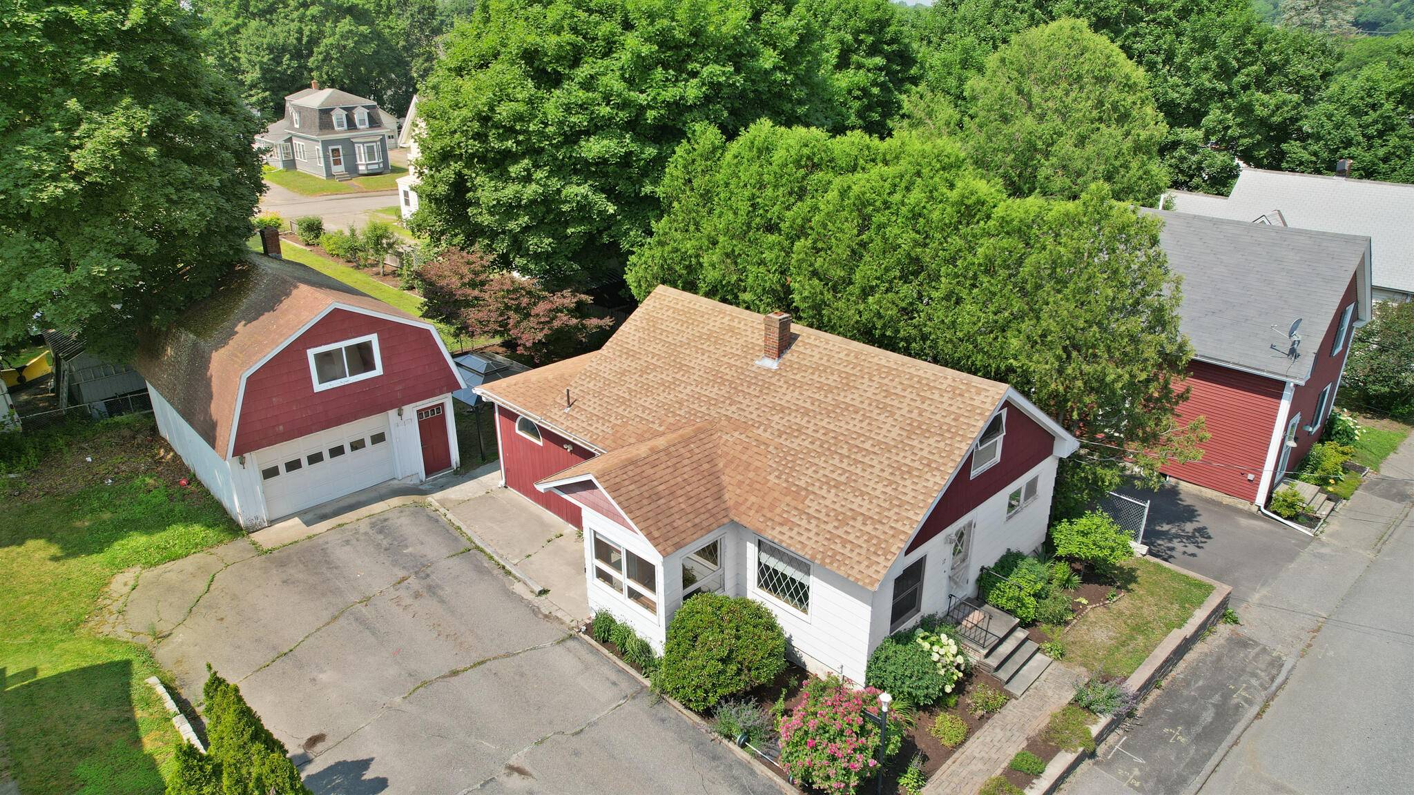 Brewer, ME 04412,17 Pendleton ST