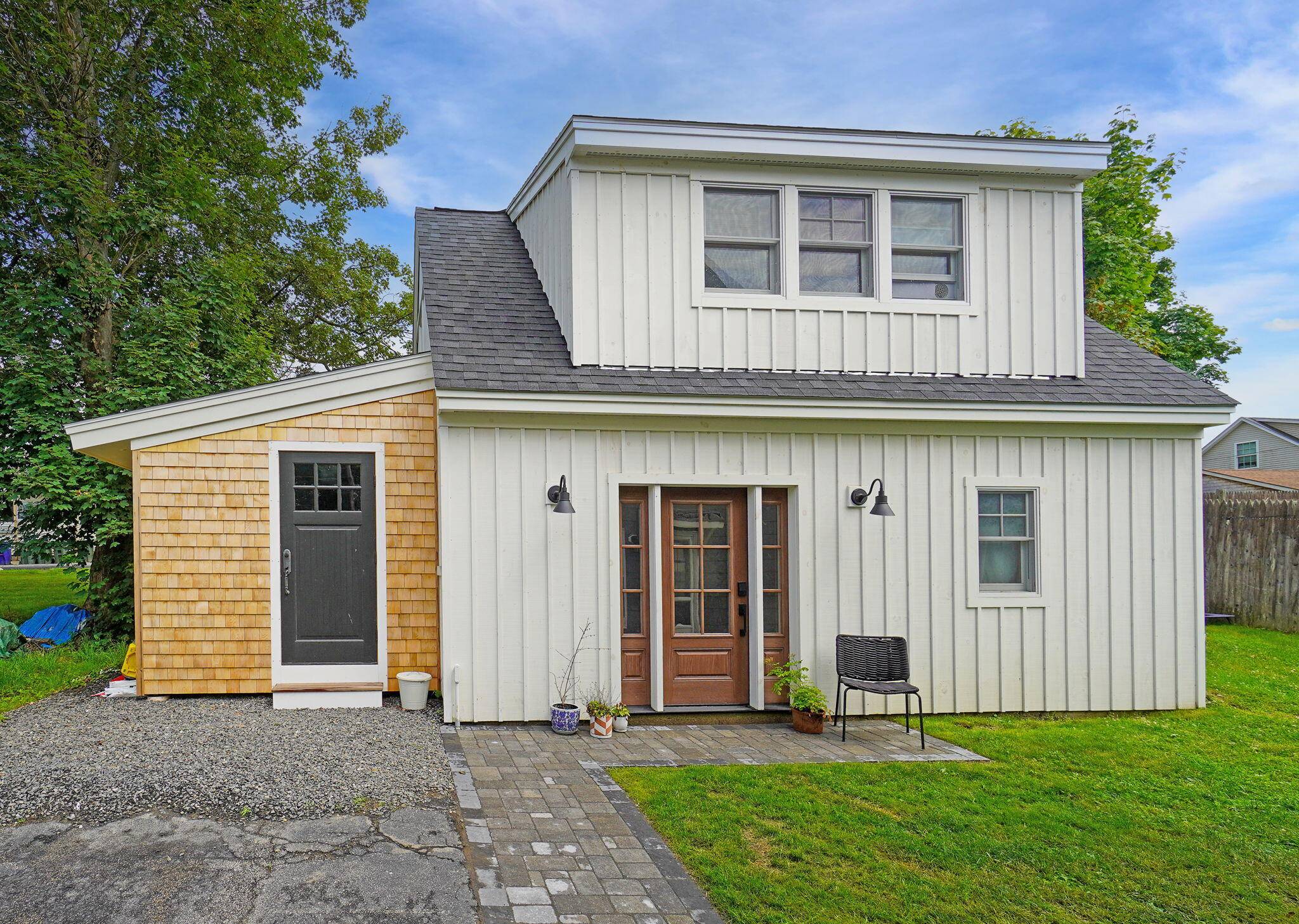 South Portland, ME 04106,16 Grand ST