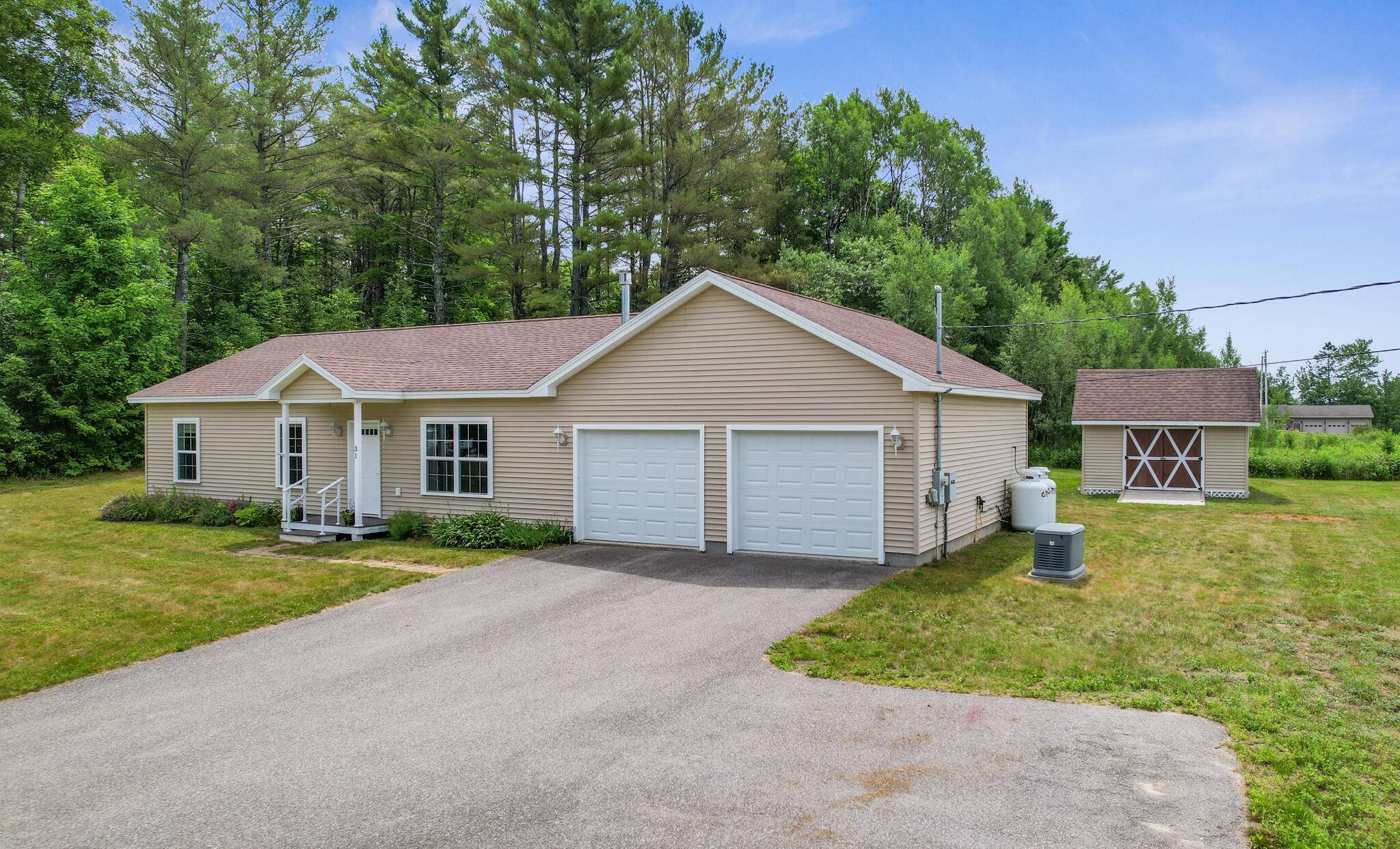 Hermon, ME 04401,31 Silas Warren DR