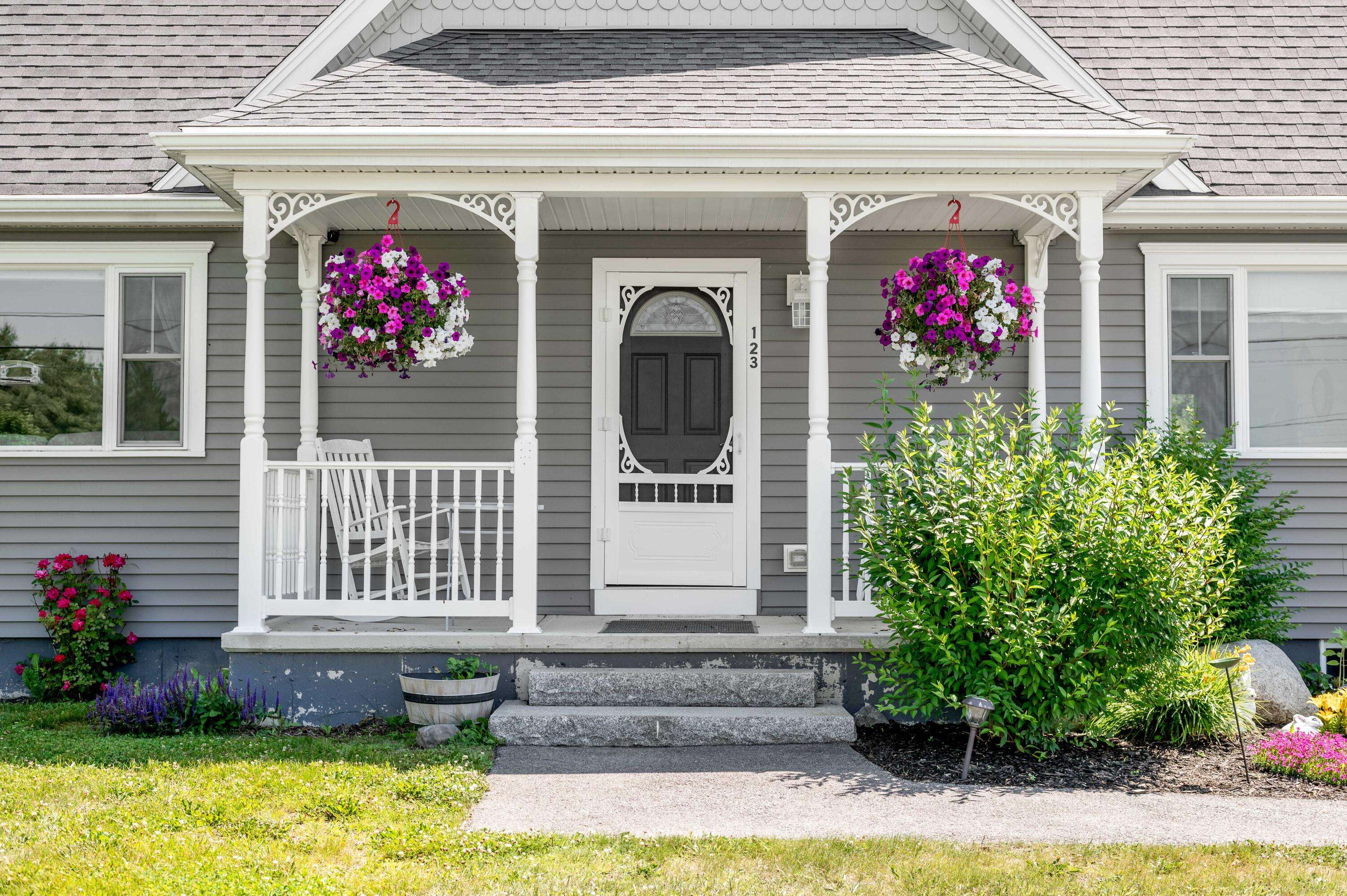Bangor, ME 04401,123 Lasalle DR