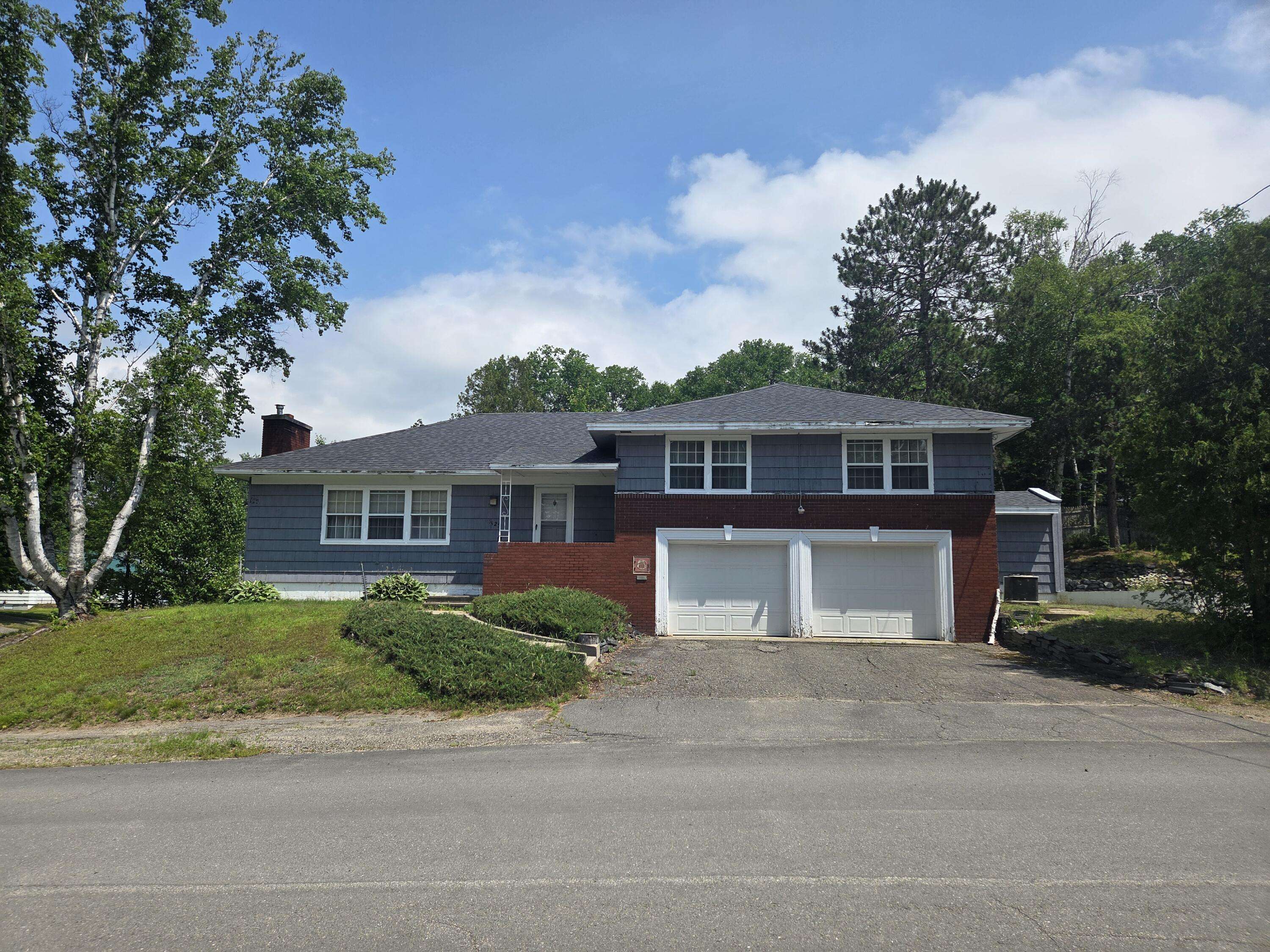 Millinocket, ME 04462,125 Connecticut AVE