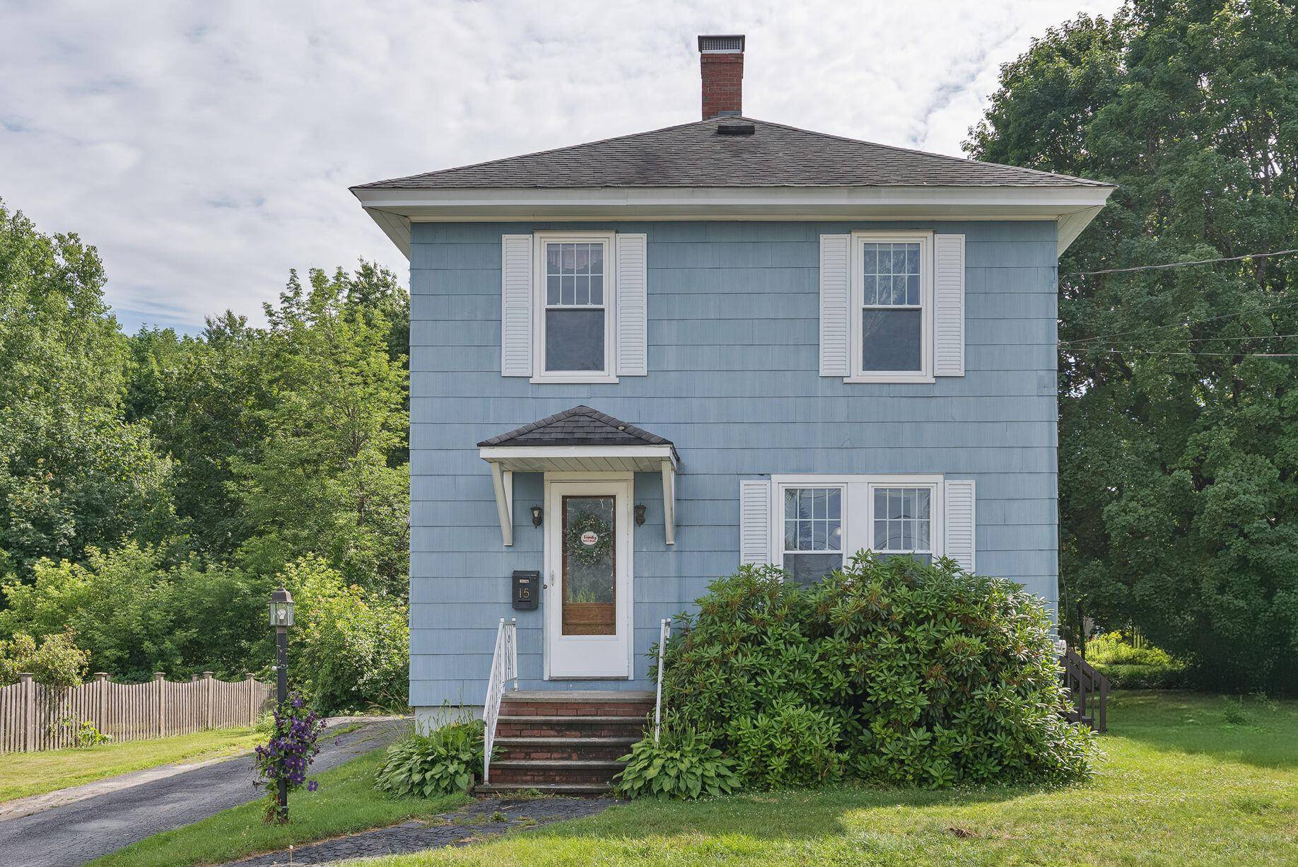 Auburn, ME 04210,15 Huston AVE
